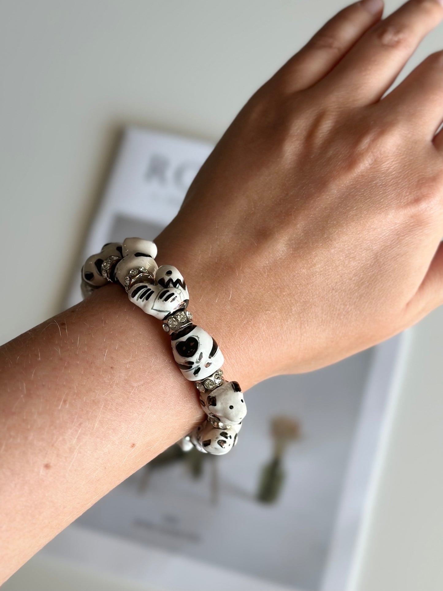 Vintage bracelet with hand-painted ceramic beads