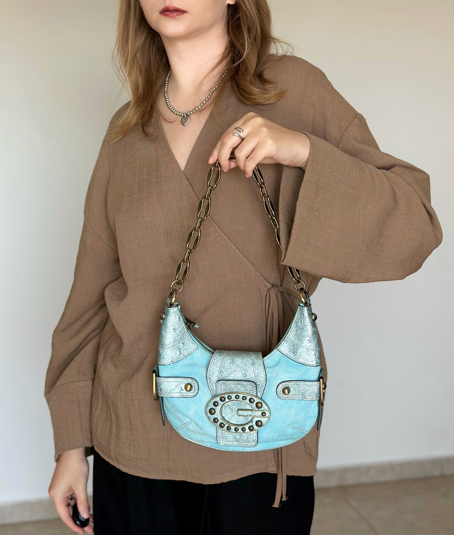 Incredible rare vintage turquoise bag by Guess (2000s)
