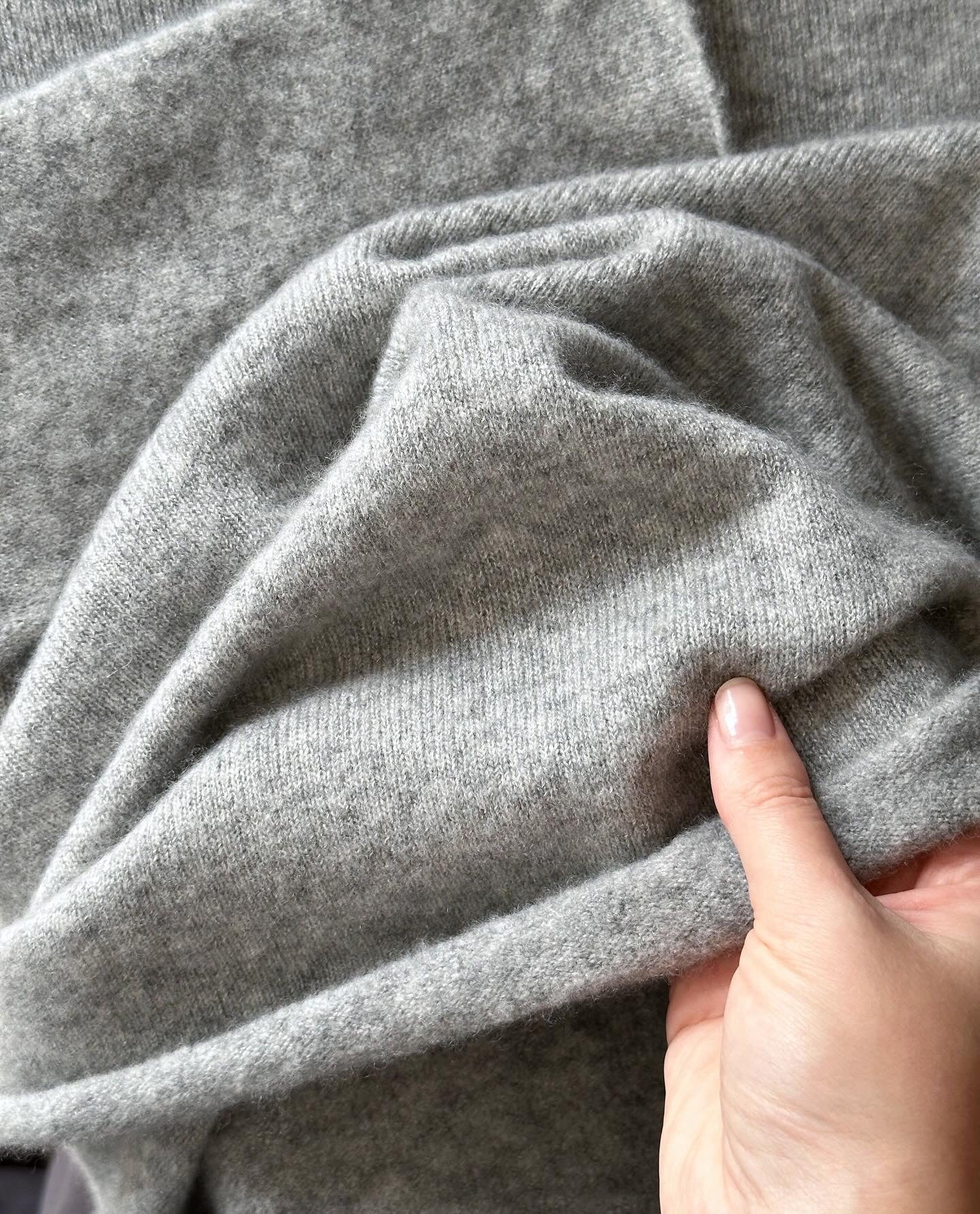 Stunning vintage cashmere jumper by Lamberto Losani 💔