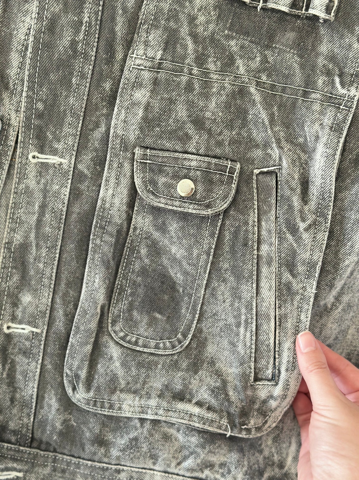 Stunning vintage grey denim jacket