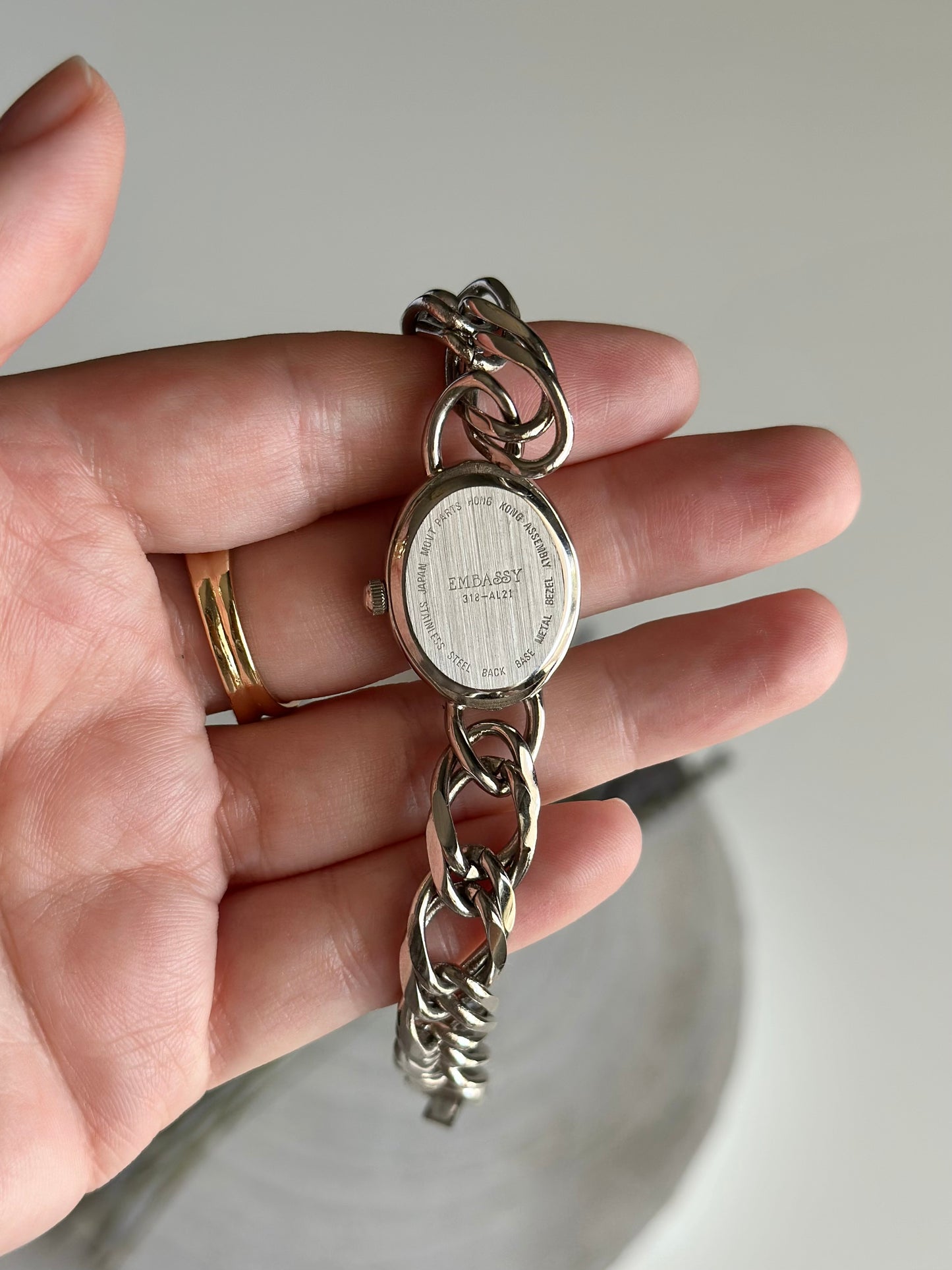 Stunning vintage Embassy by Gruen quartz watch