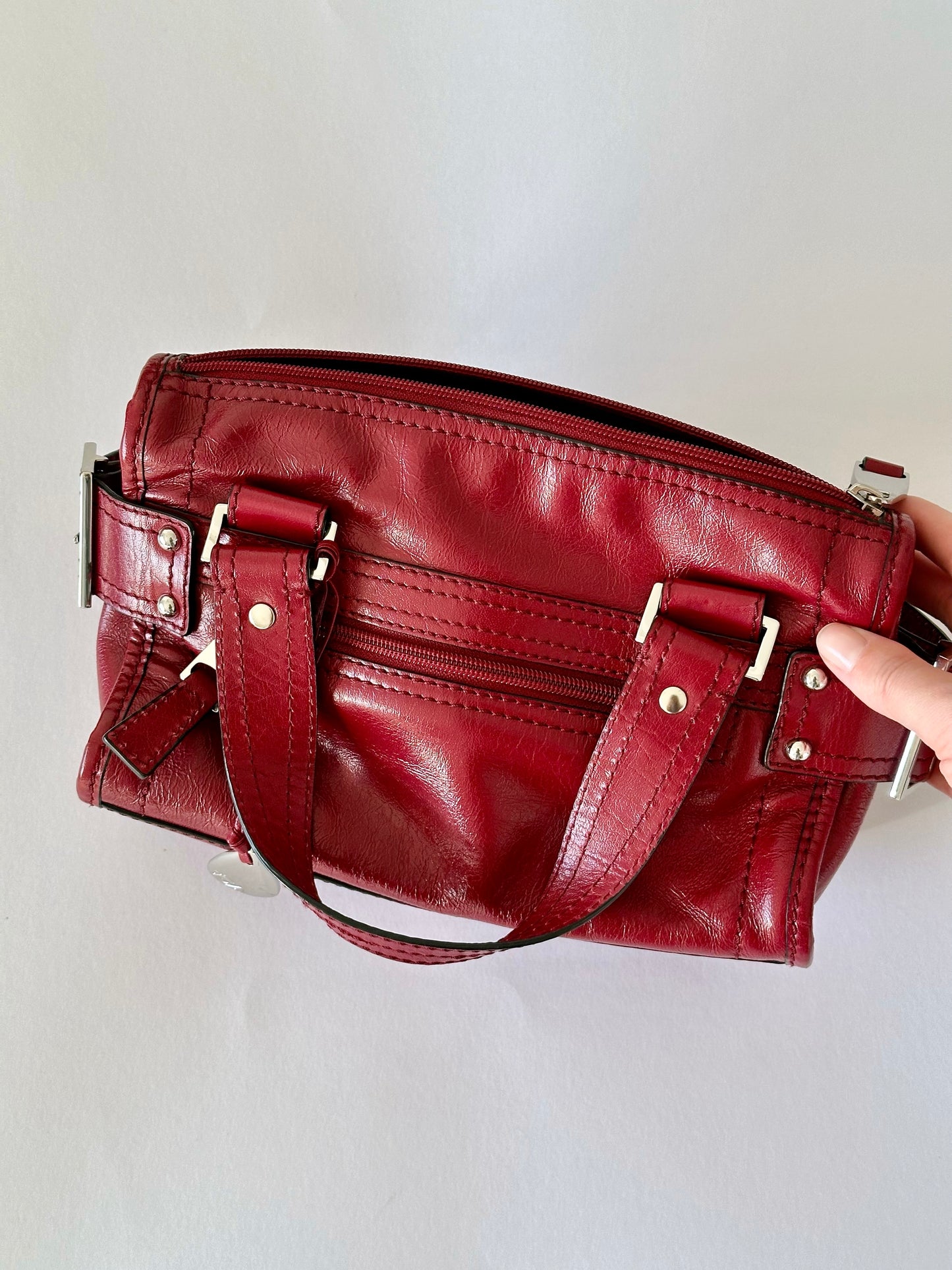 Amazing vintage leather burgundy bag Tula 💔