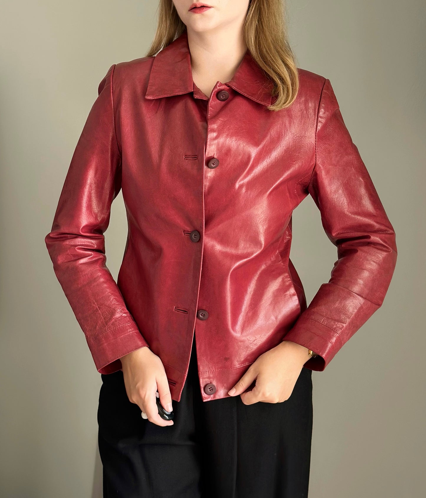 Standout vintage leather jacket 90s