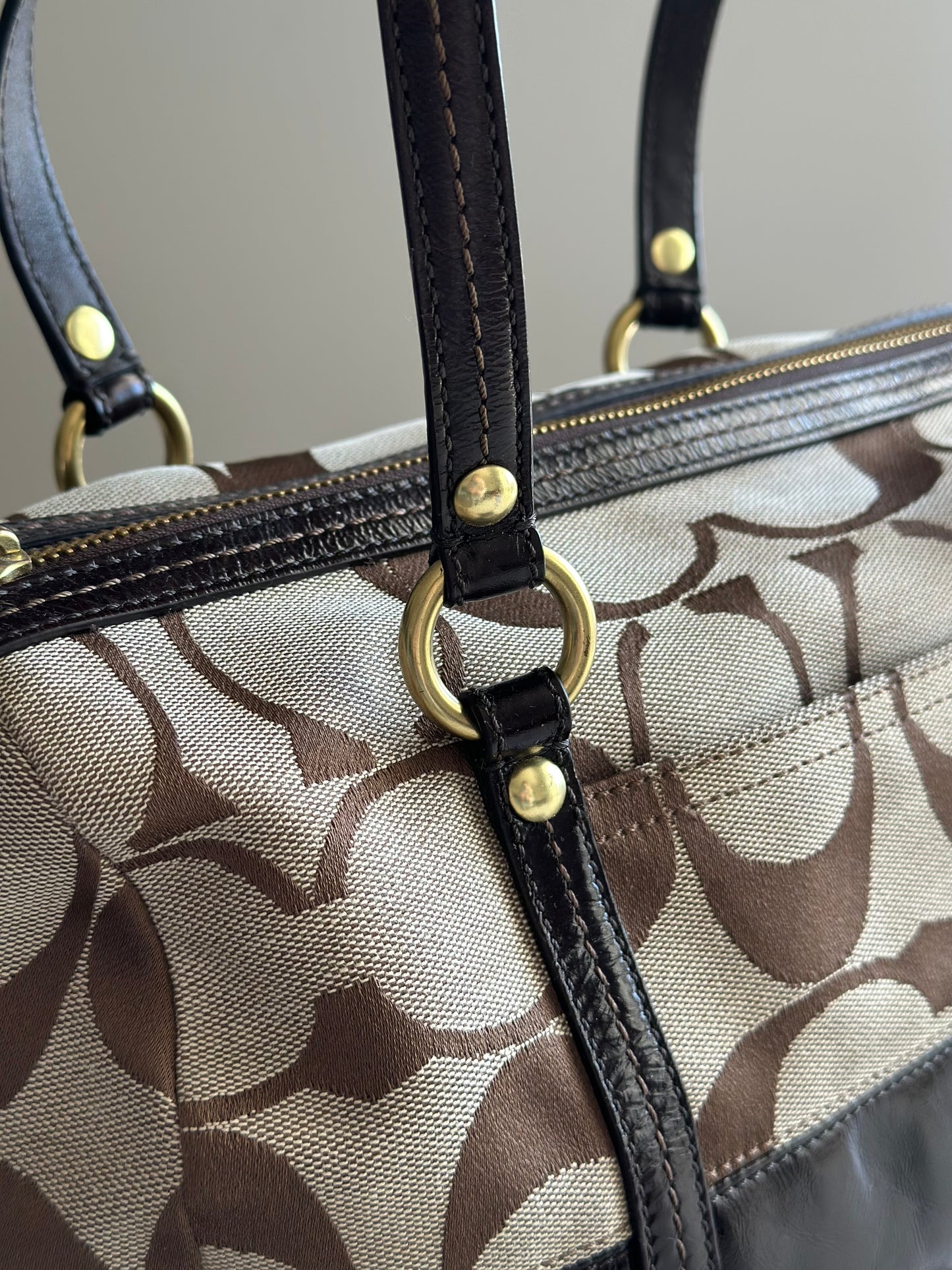 Beautiful authentic vintage bag Coach