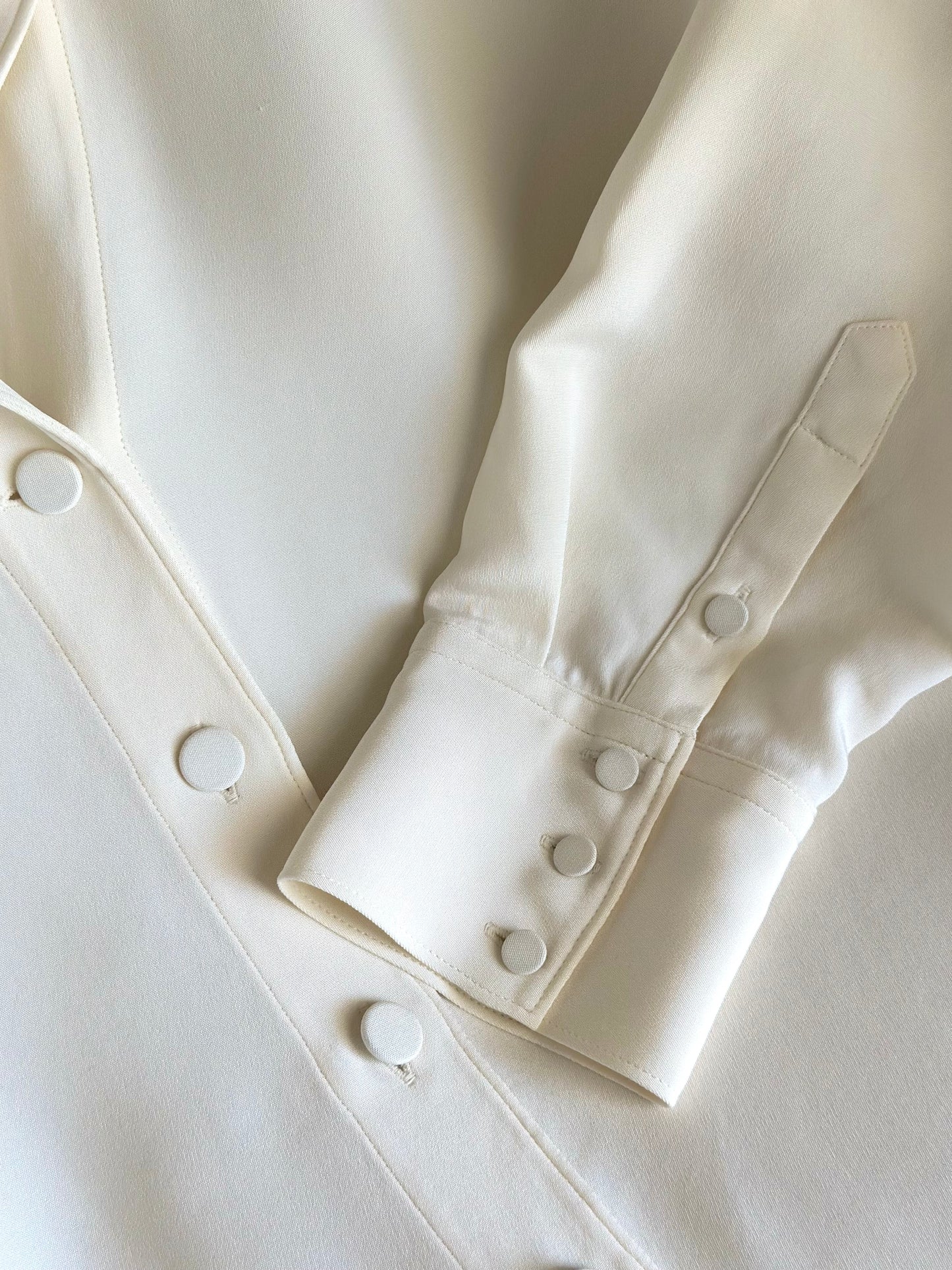 Luxurious 100% silk ivory blouse by Suistudio