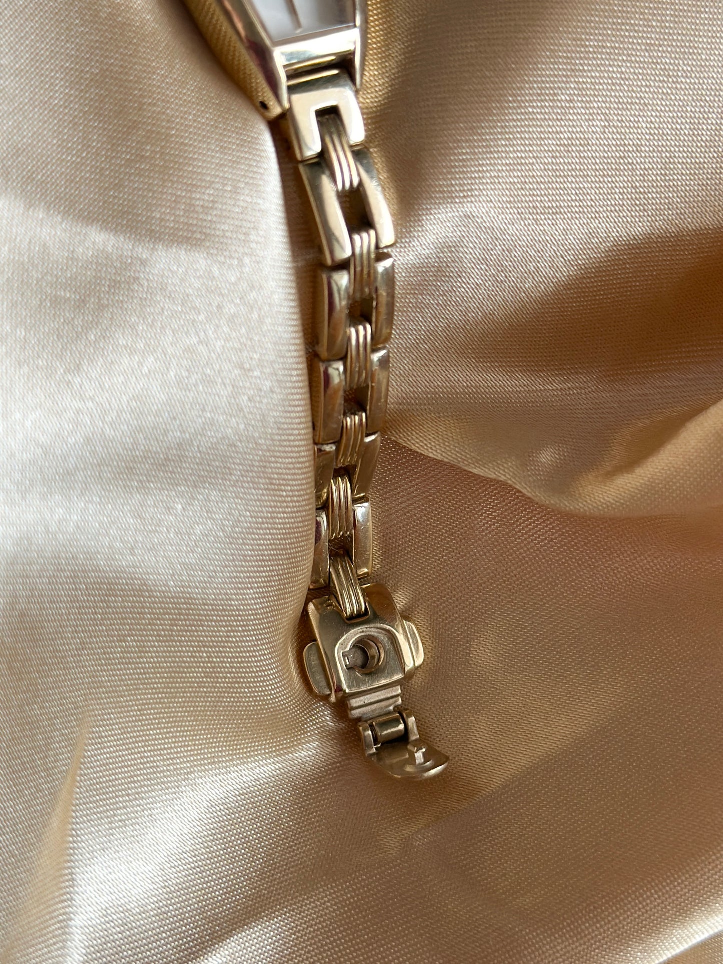 Chic vintage Seiko quartz watch. Circa 1997.