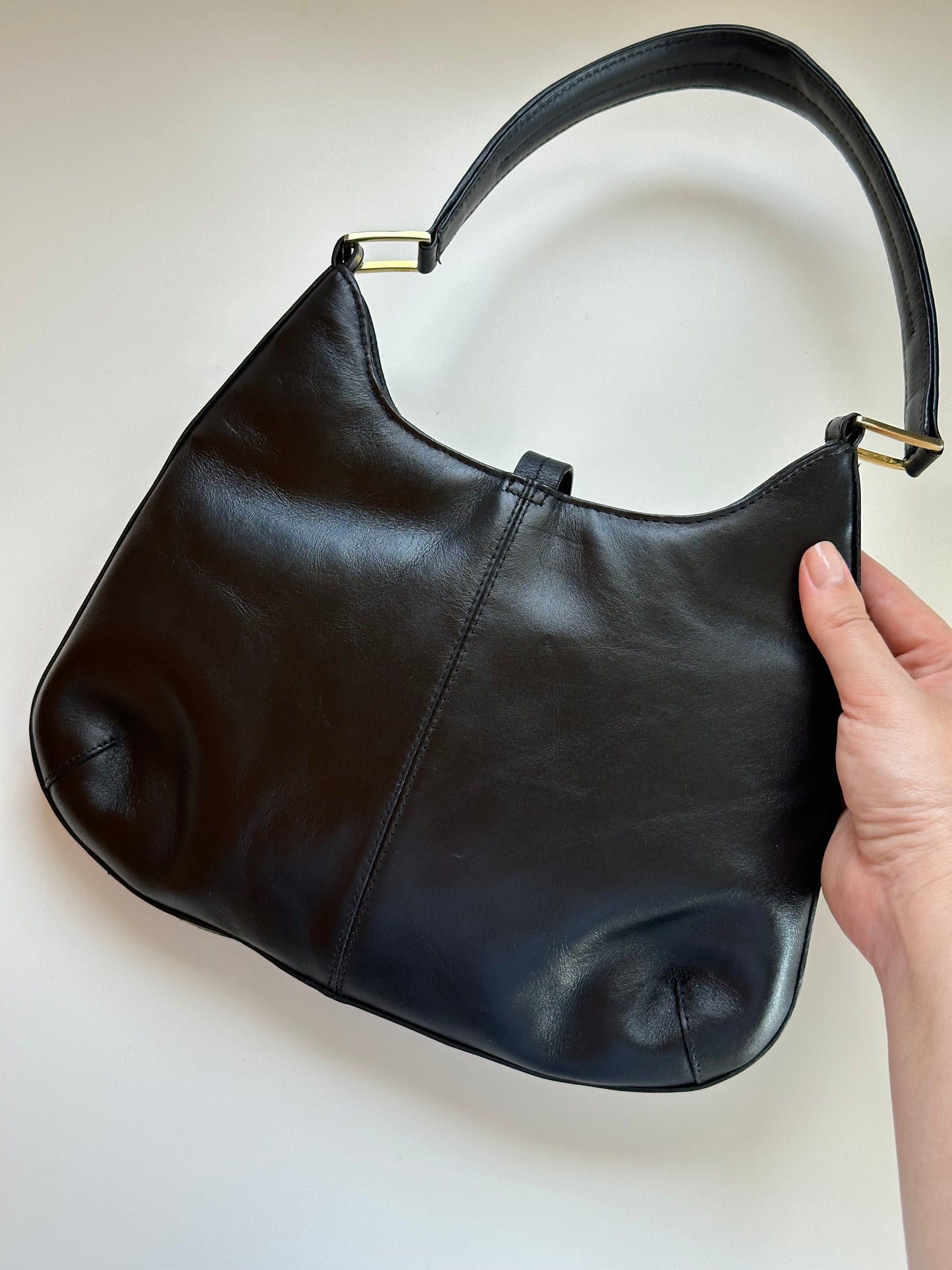 Vintage leather bag