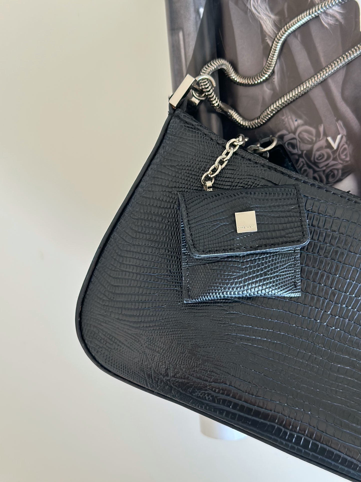 Stunning vintage bag by Nine West with keychain
