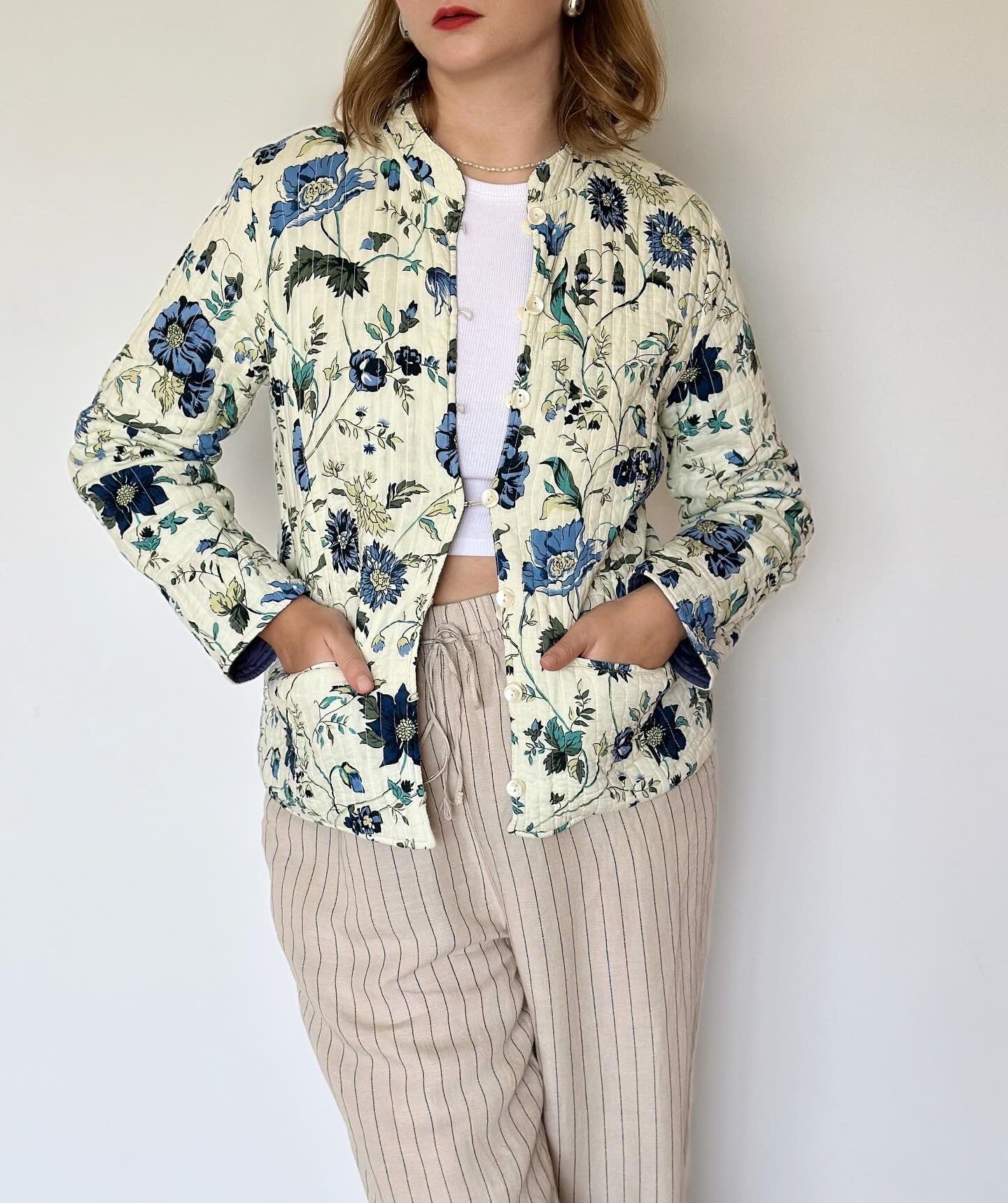 Lovely quilted jacket with floral print