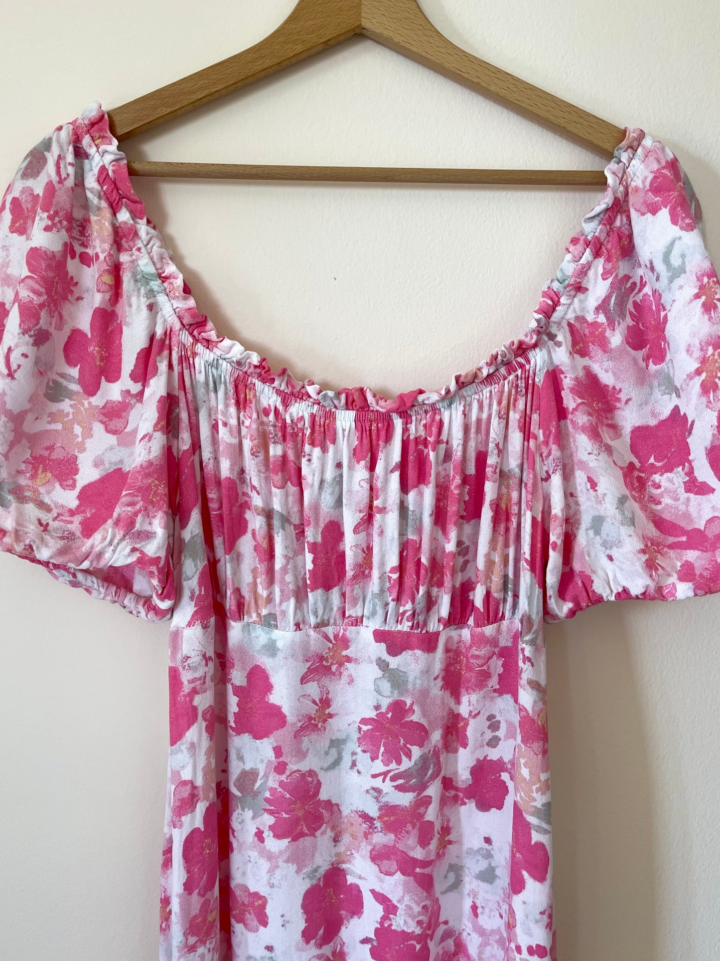 Cute light viscose dress with floral print