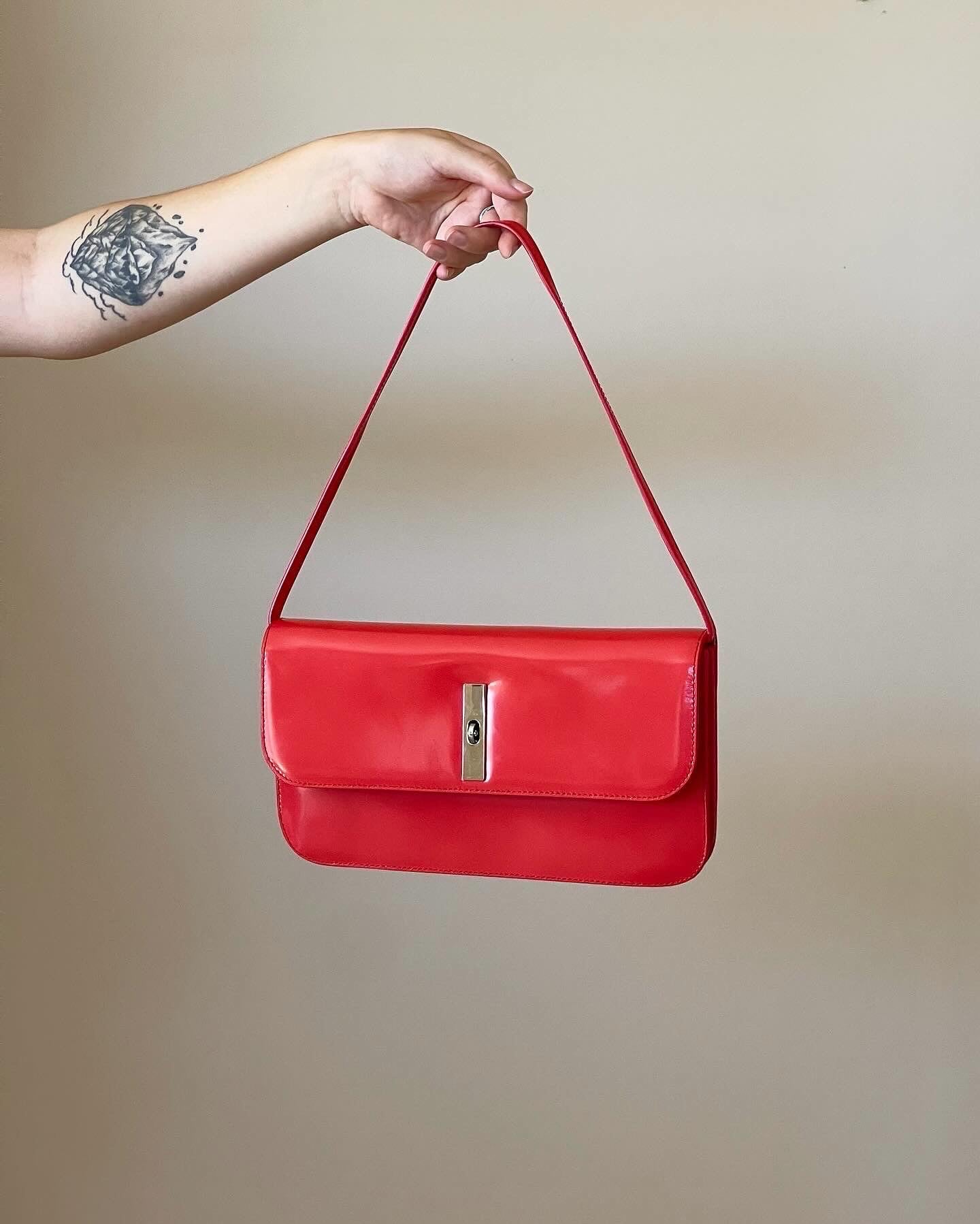 Gorgeous authentic patent leather bag from Tosca Blu ❤️