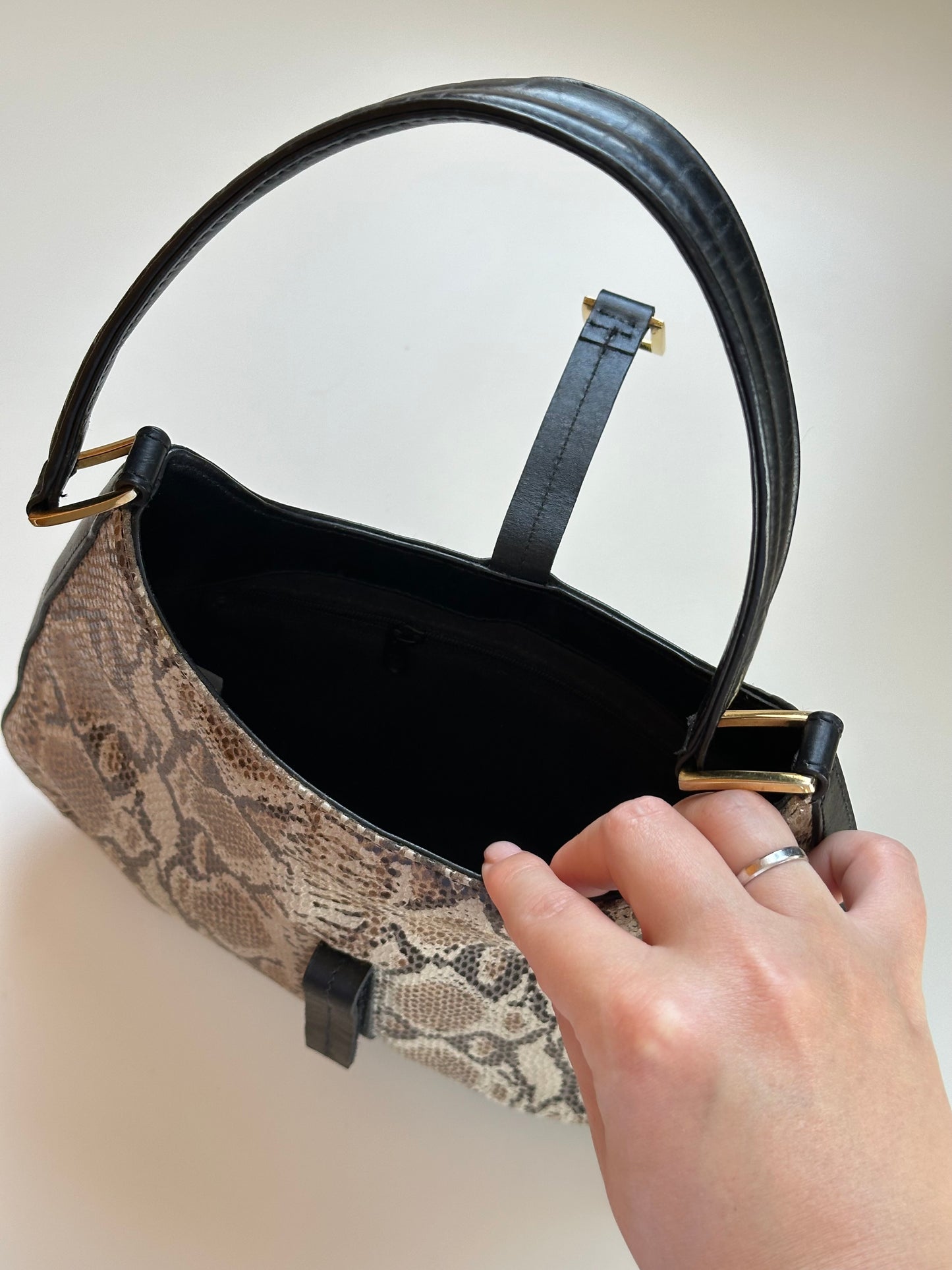 Vintage leather bag