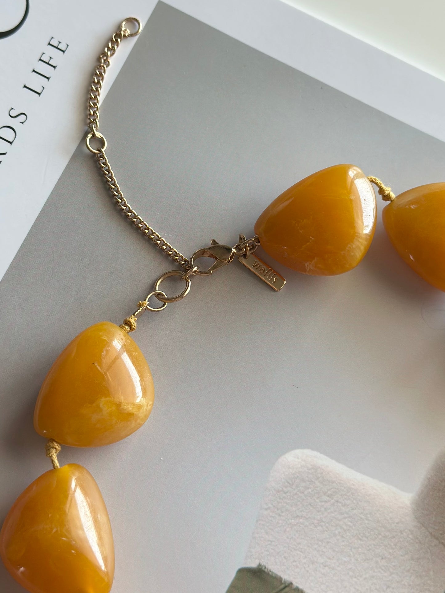 Bold vintage necklace by Wallis