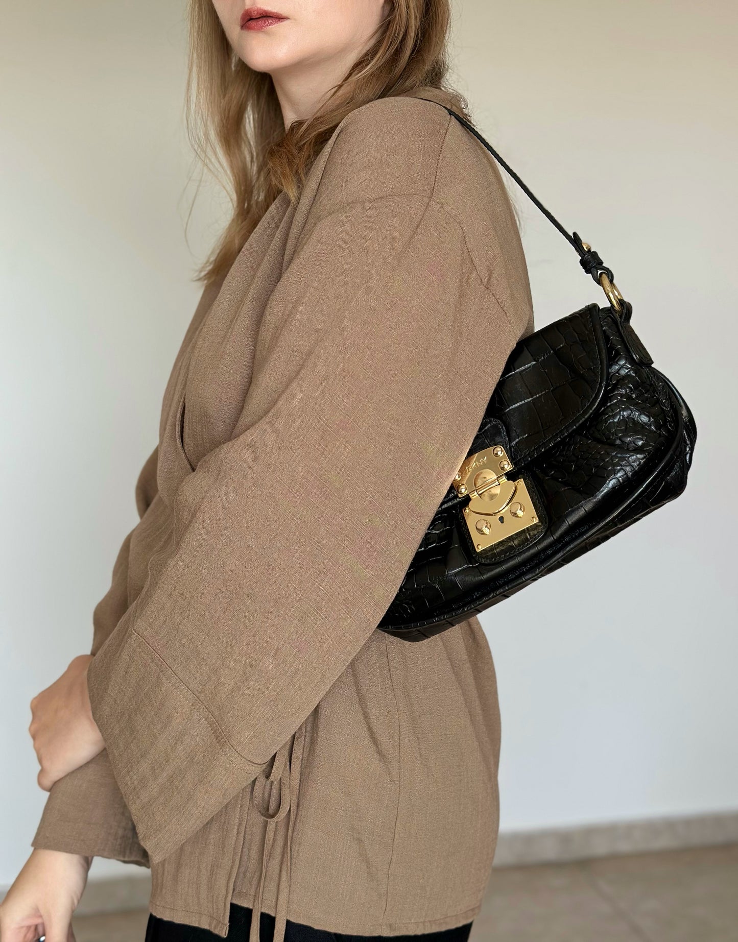 Stunning vintage leather baguette bag DKNY (2000s)