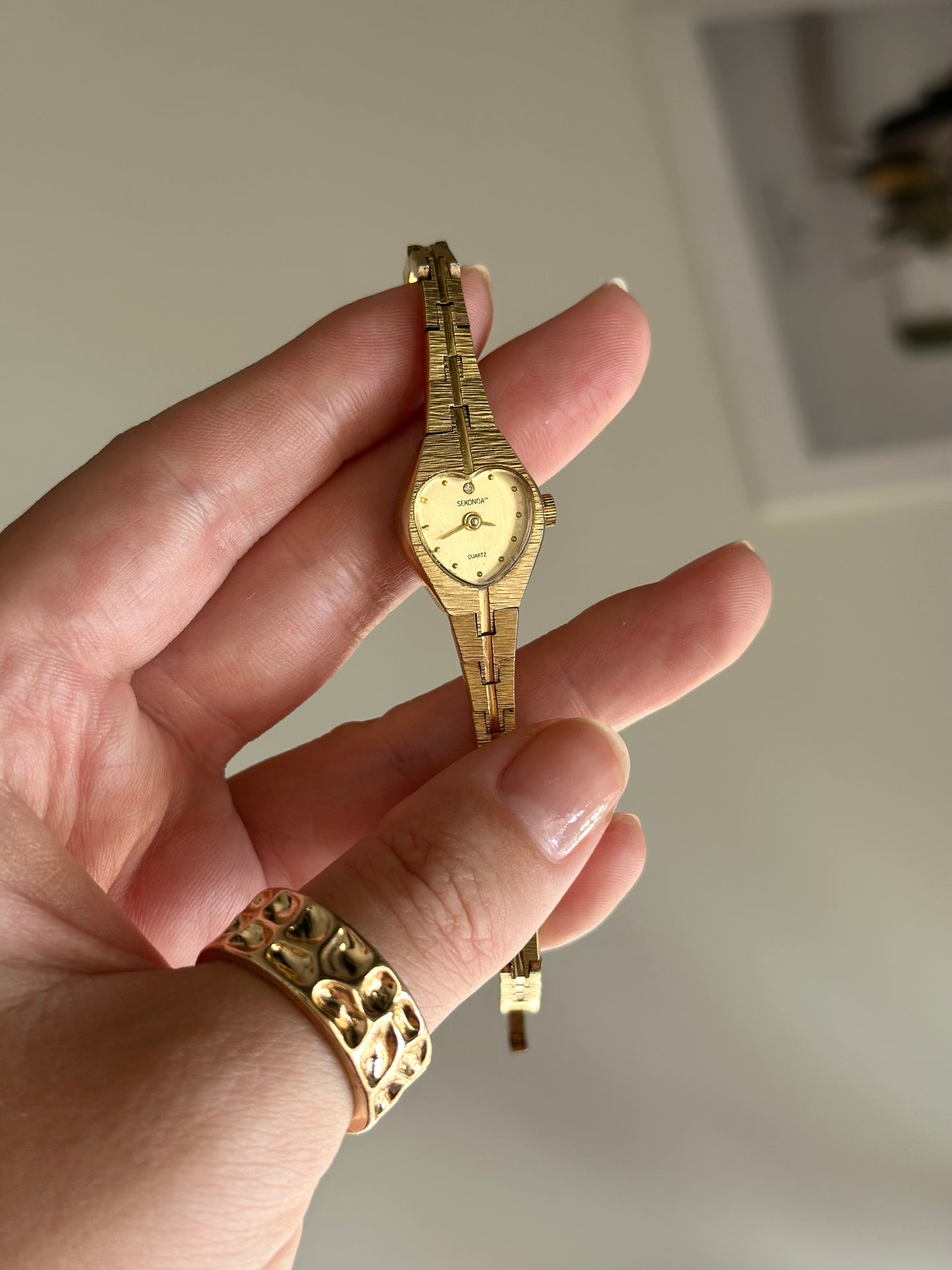 Charming vintage Sekonda watch from the 1960s