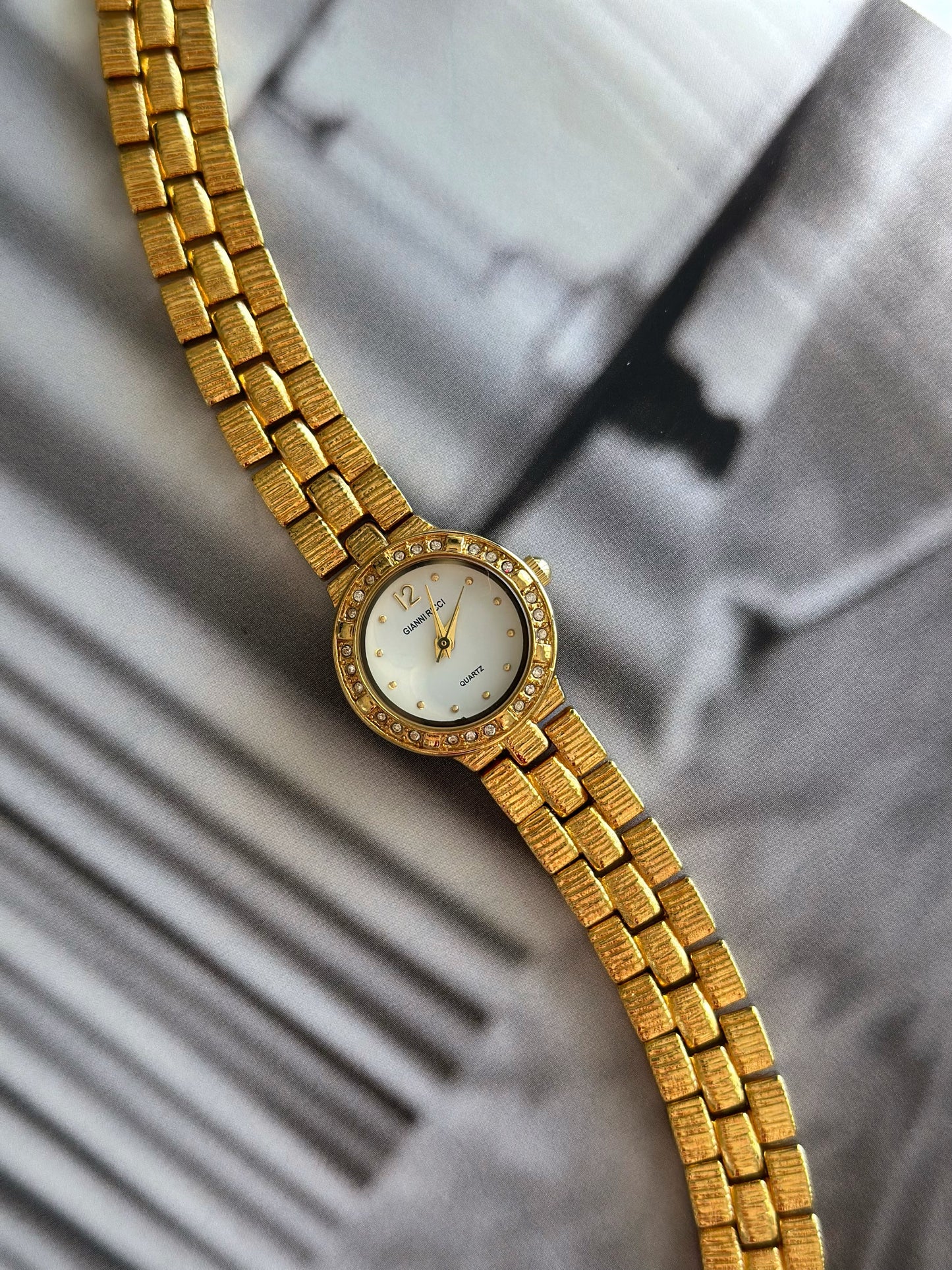 Beautiful vintage gold-tone watch Gianni Ricci✨