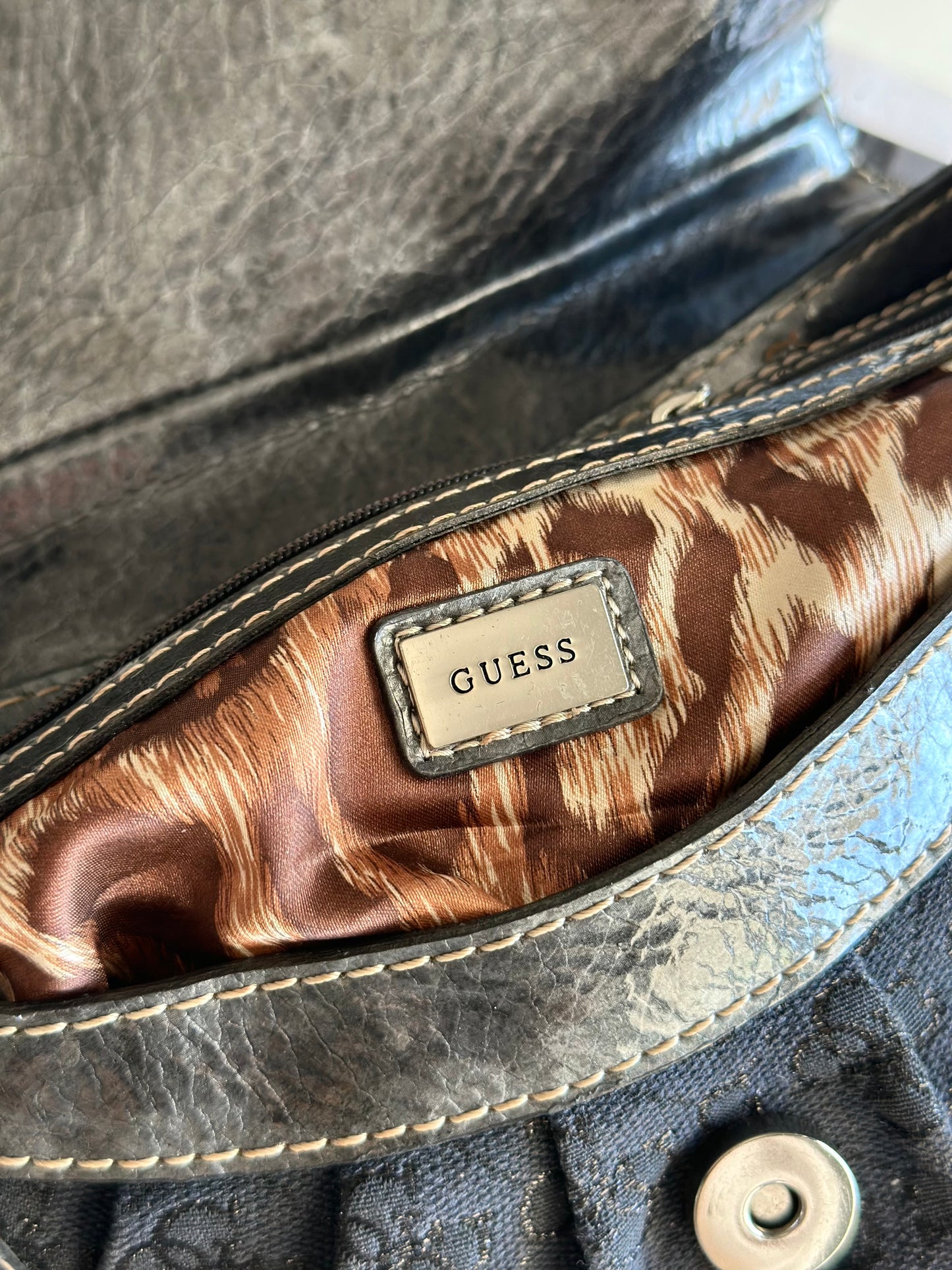Stunning authentic vintage Guess grey baguette bag