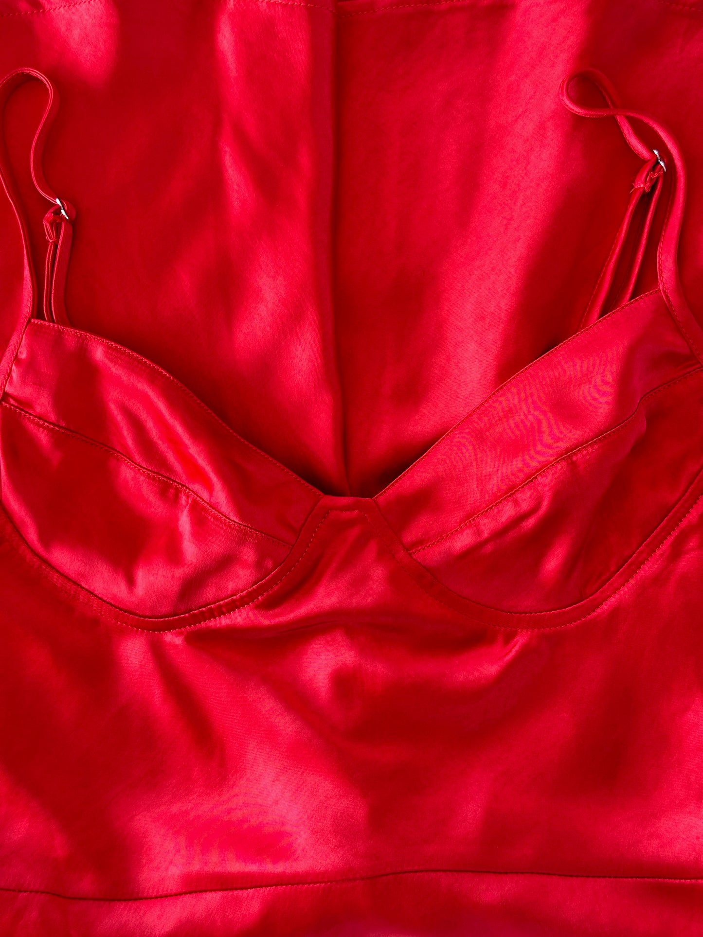 Incredible red satin mini dress