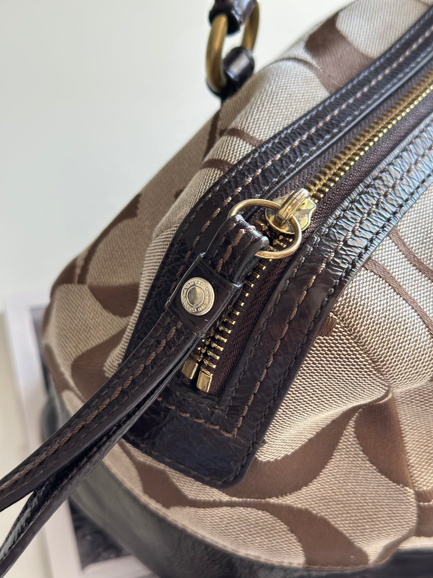 Beautiful authentic vintage bag Coach