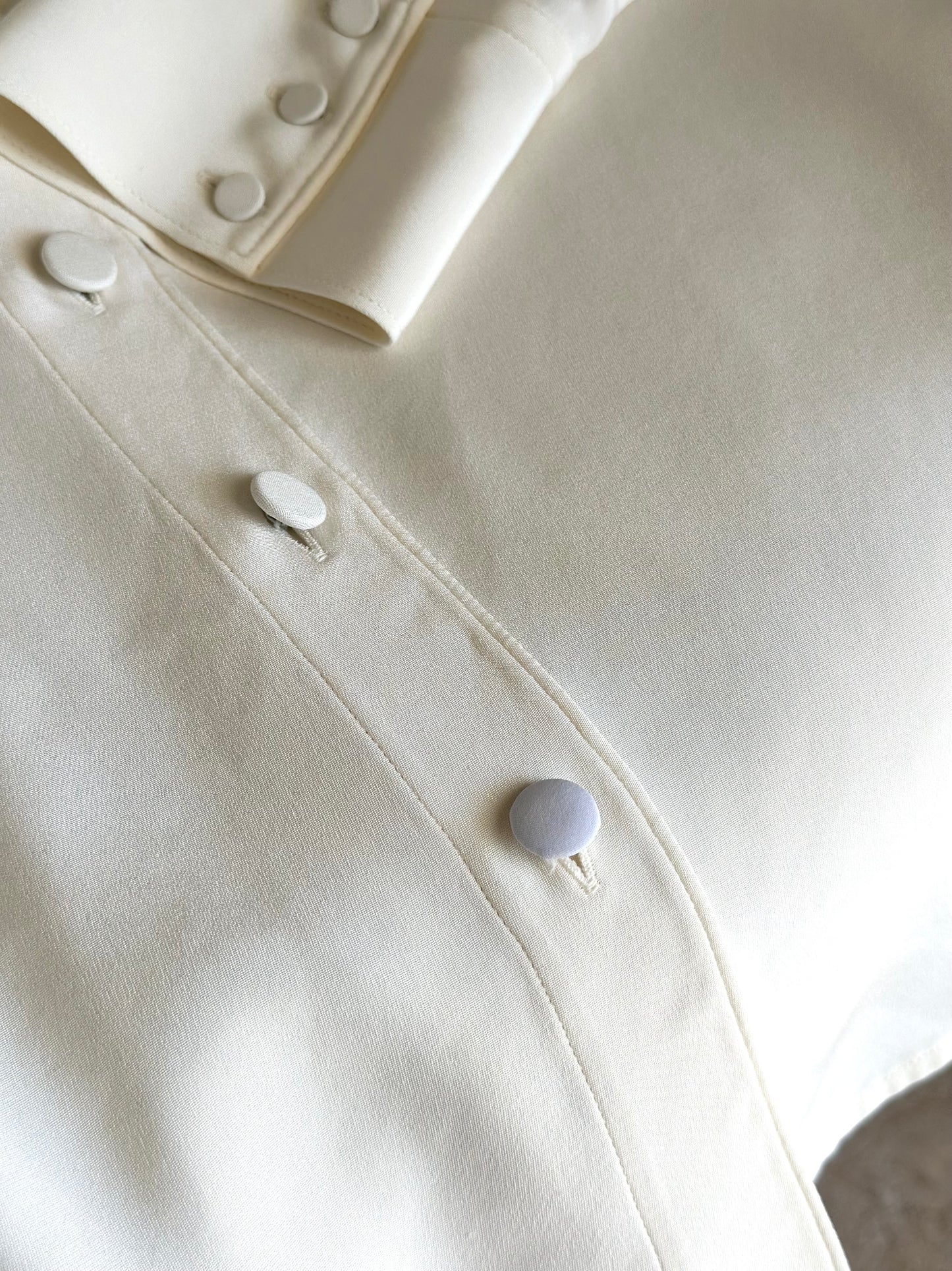 Luxurious 100% silk ivory blouse by Suistudio