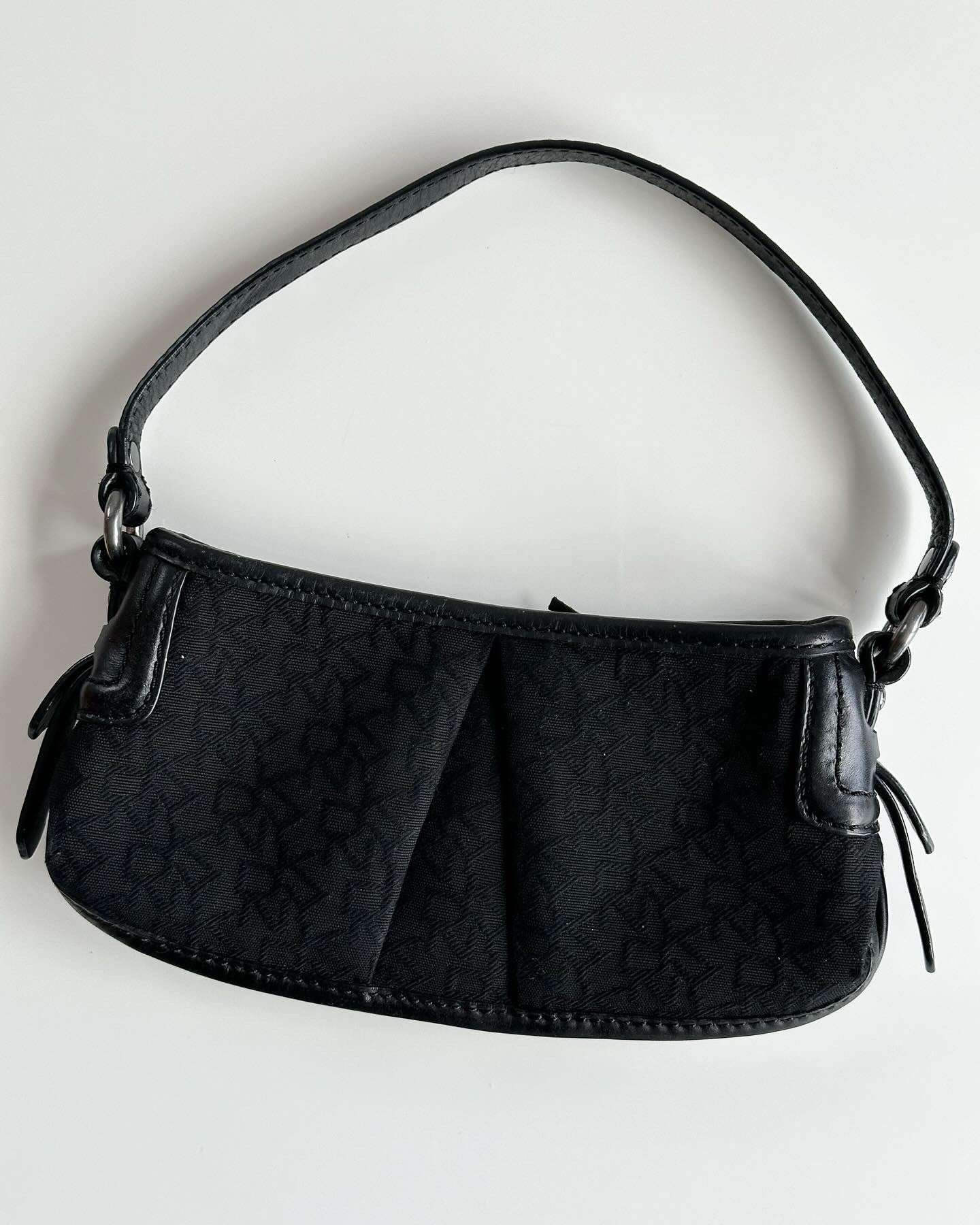 Trendy vintage DKNY mini baguette bag