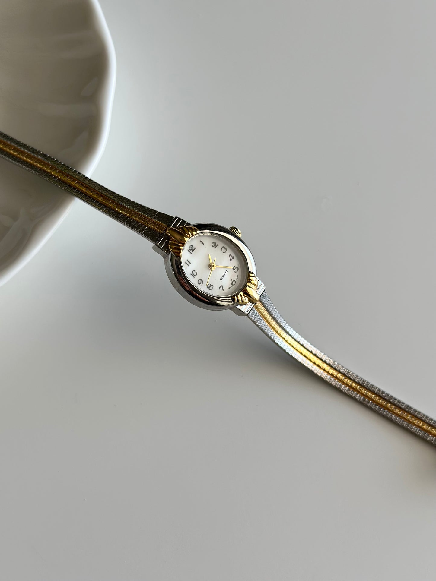 Timeless vintage Avon watch from the 1990s ✨