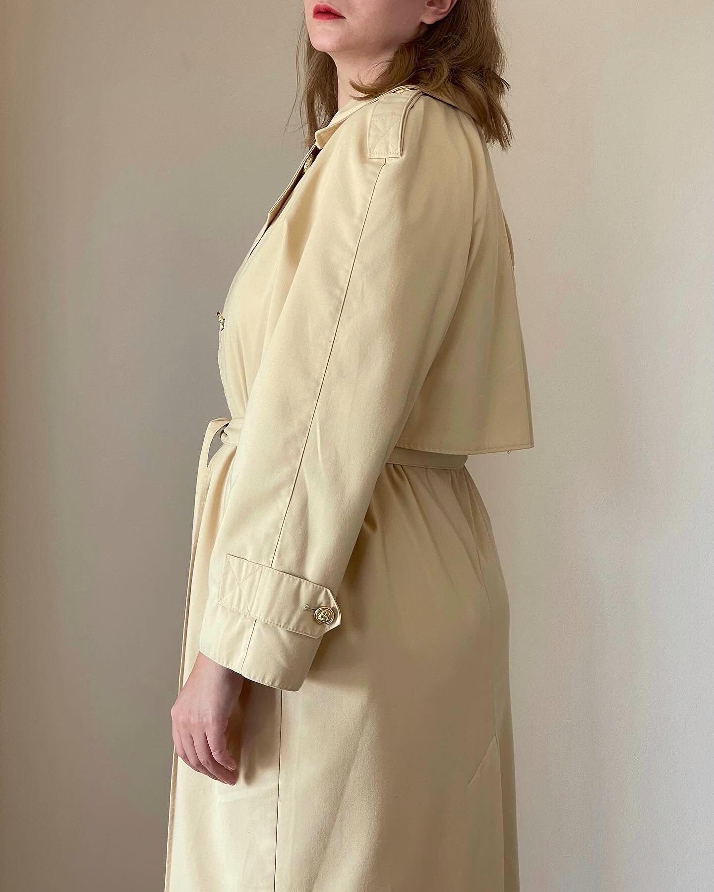 Gorgeous vintage trench coat St.Michael