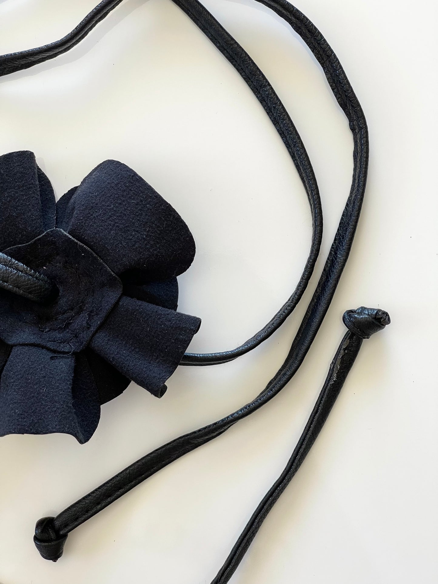 Vintage faux leather belt with beautiful accent flower