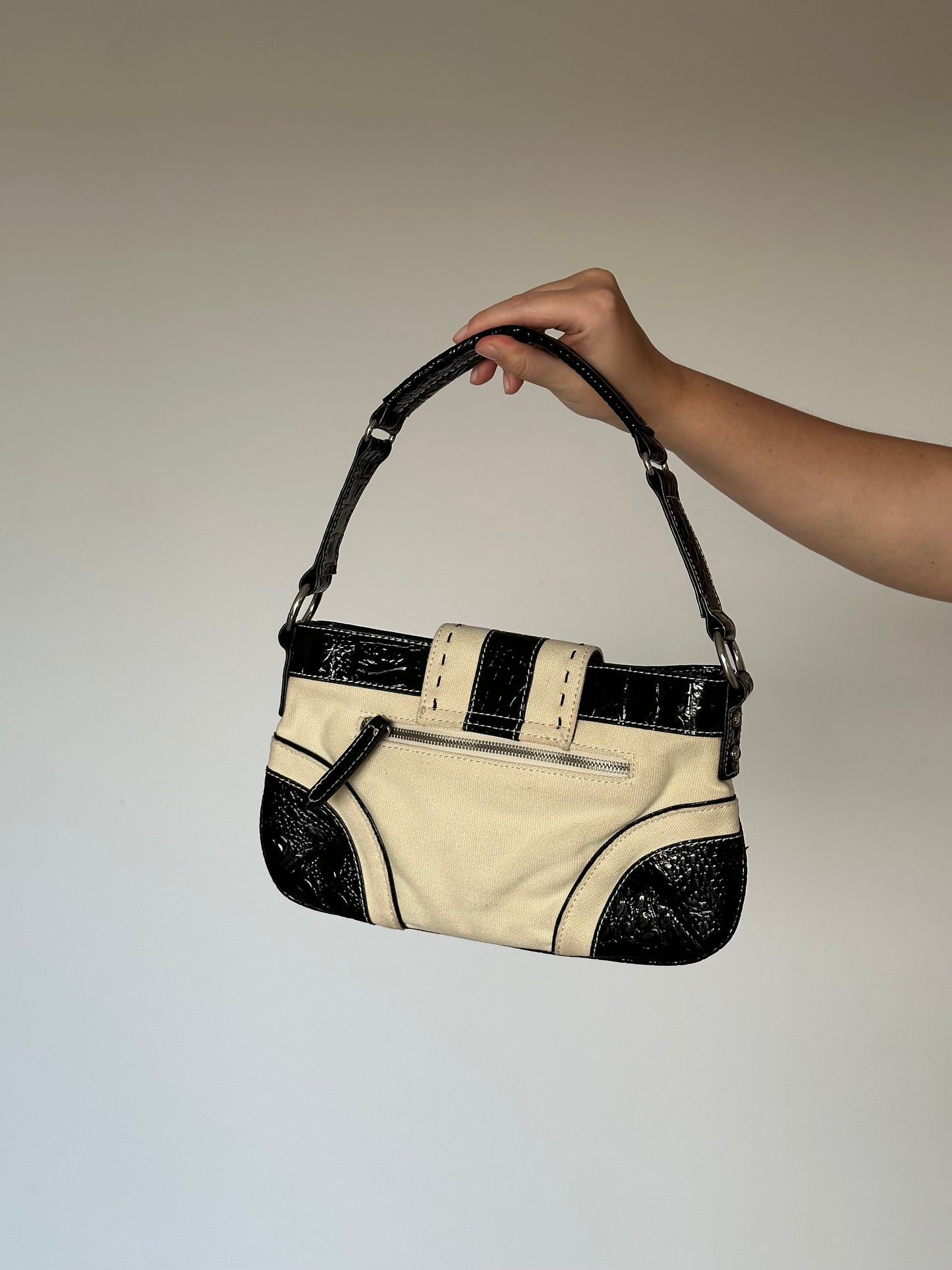 Stylish vintage baguette bag