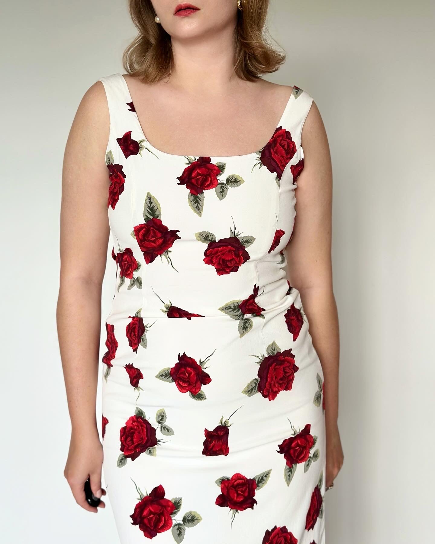 Stunning vintage floral dress by Karen Millen 🌺