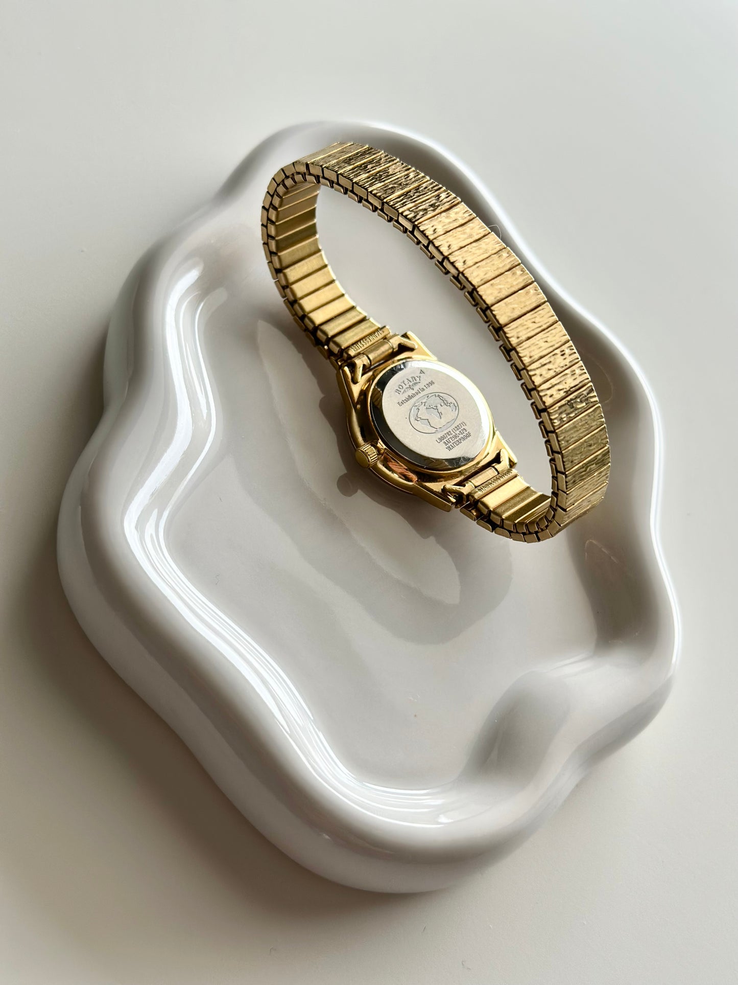 Elegant vintage Rotary quartz watch