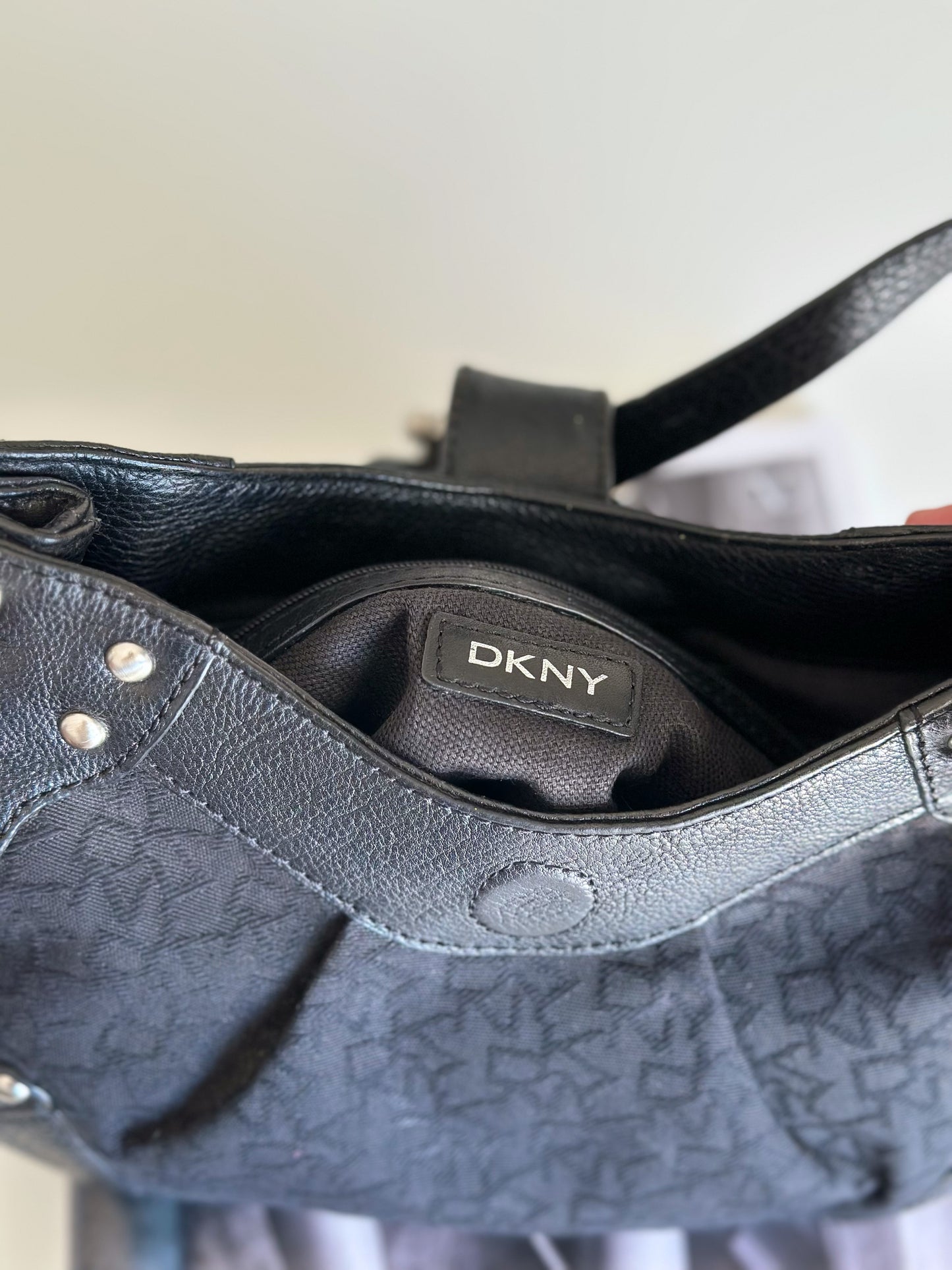 Authentic vintage bag DKNY (2000s era)