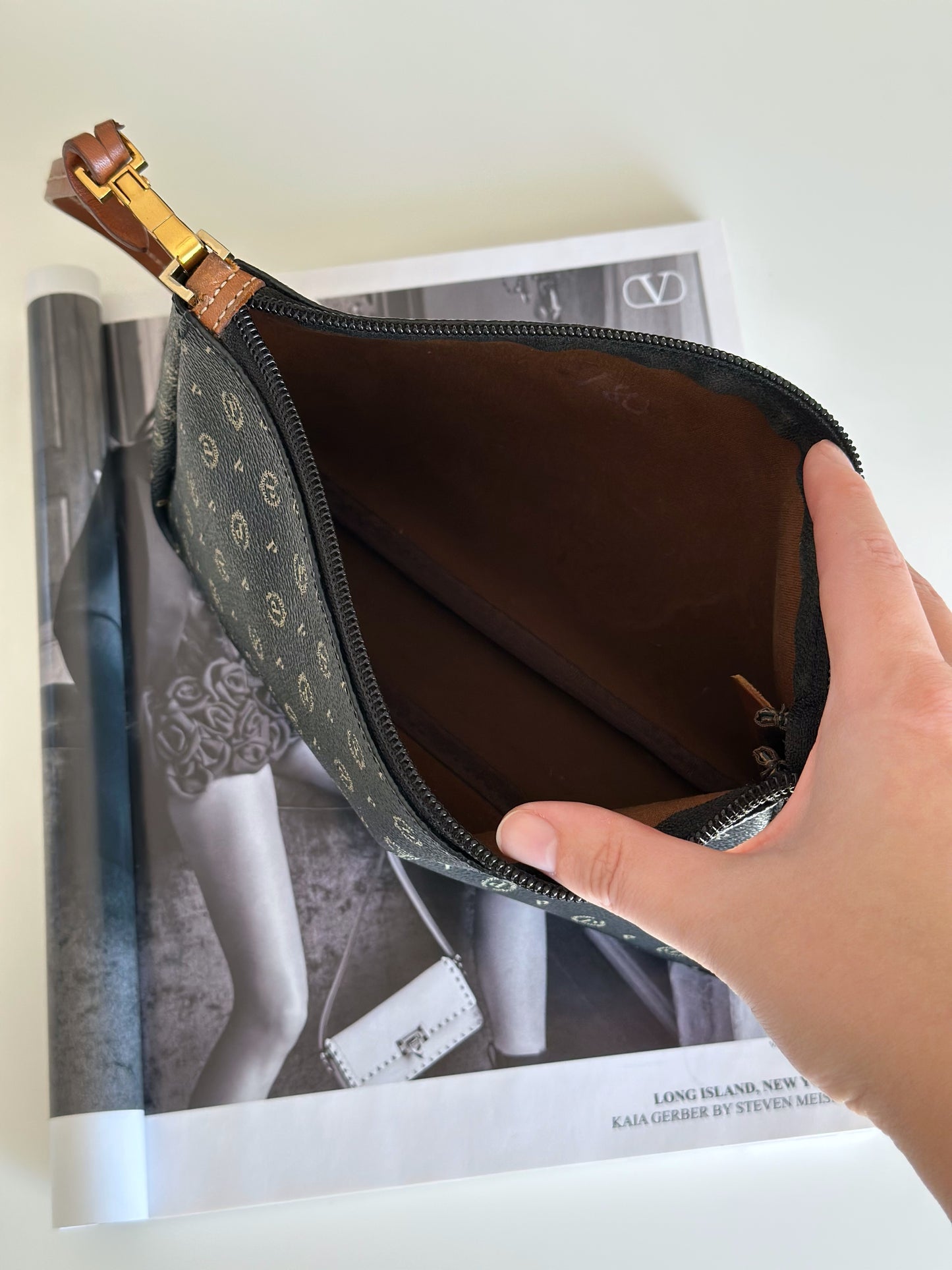 Incredible baguette bag by Pollini