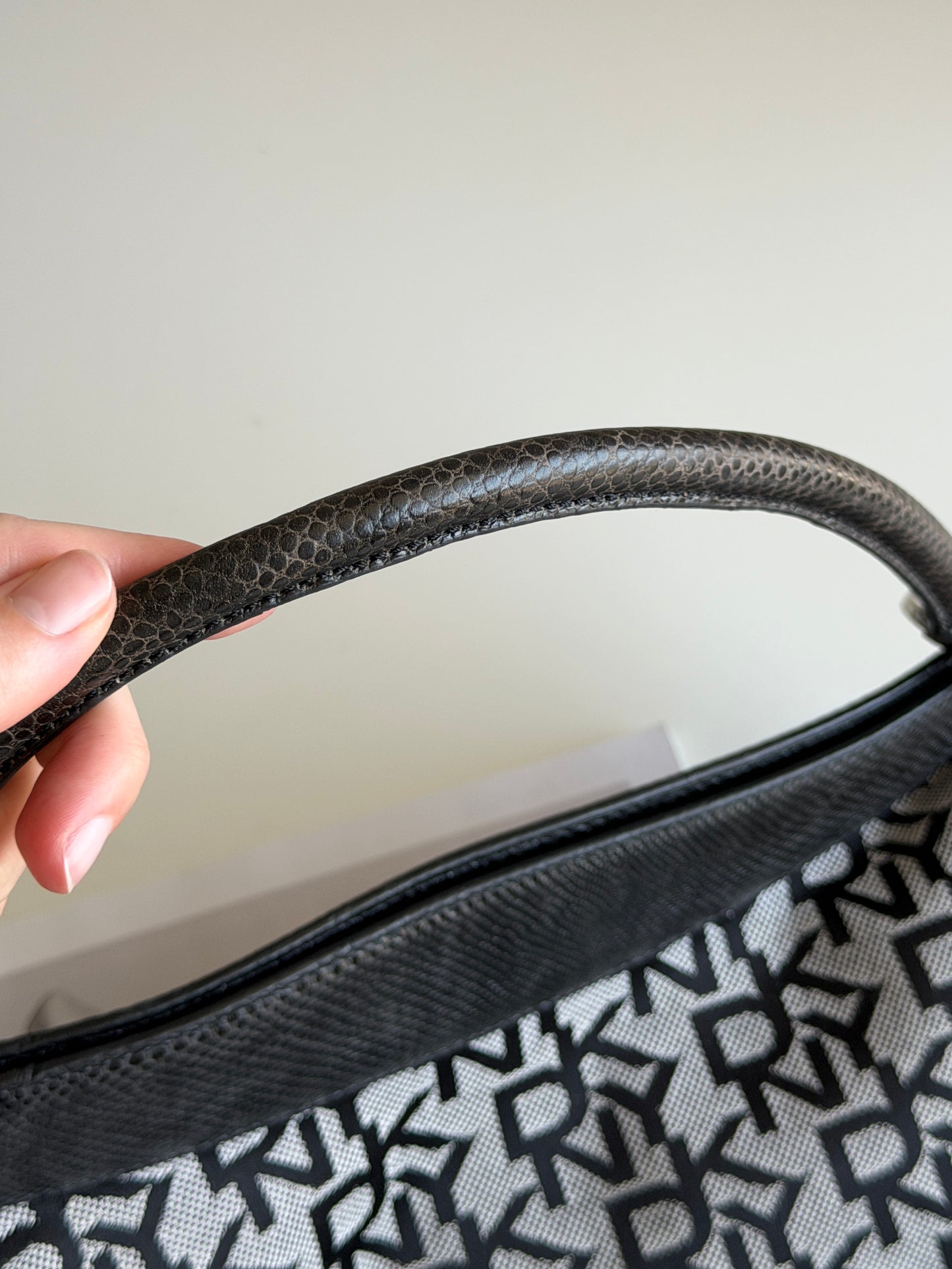 Vintage DKNY grey monogram bag (medium)