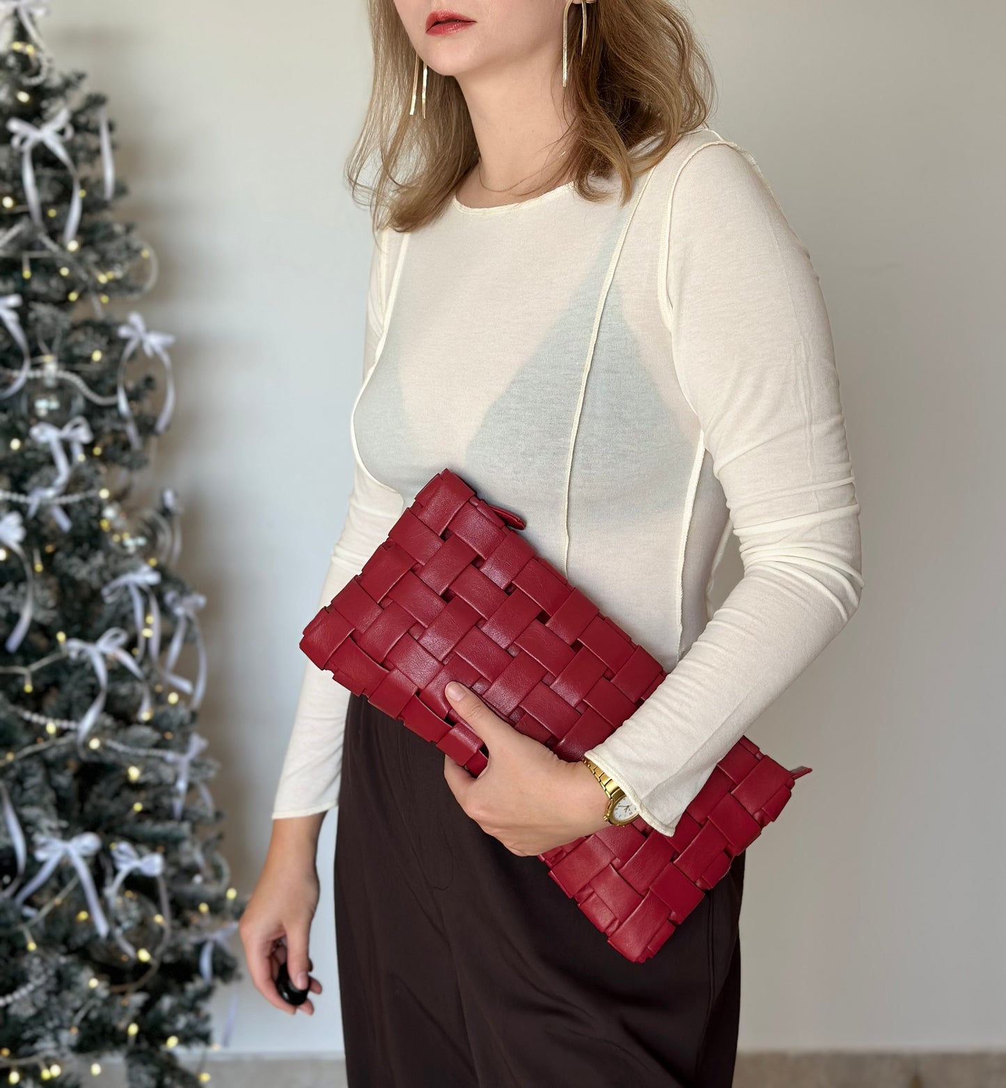 Amazing red woven clutch bag ❤️