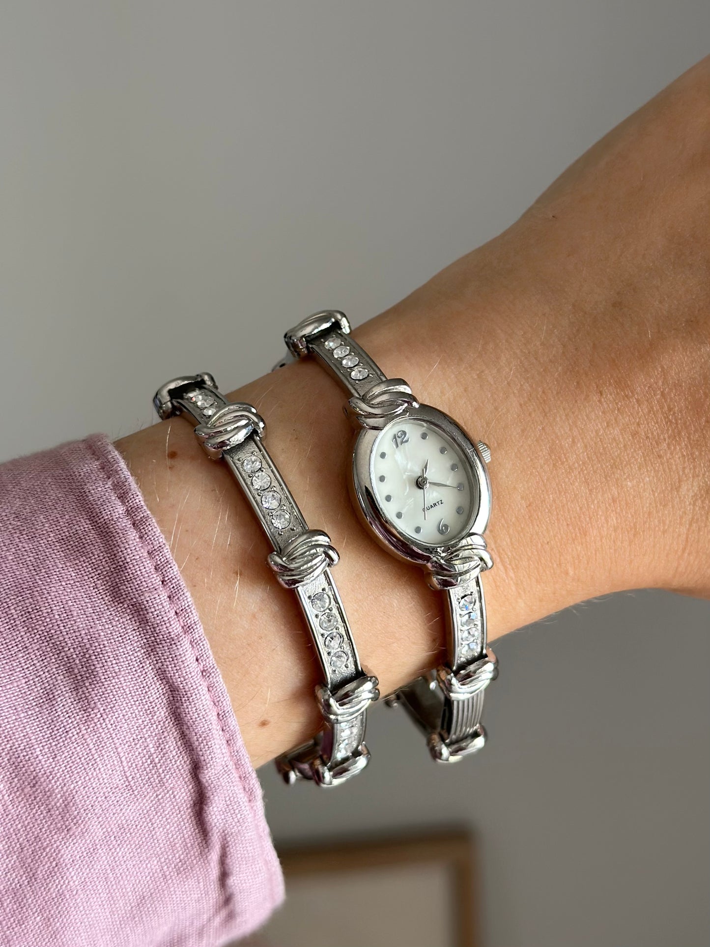 Beautiful vintage dress watch with matching bracelet