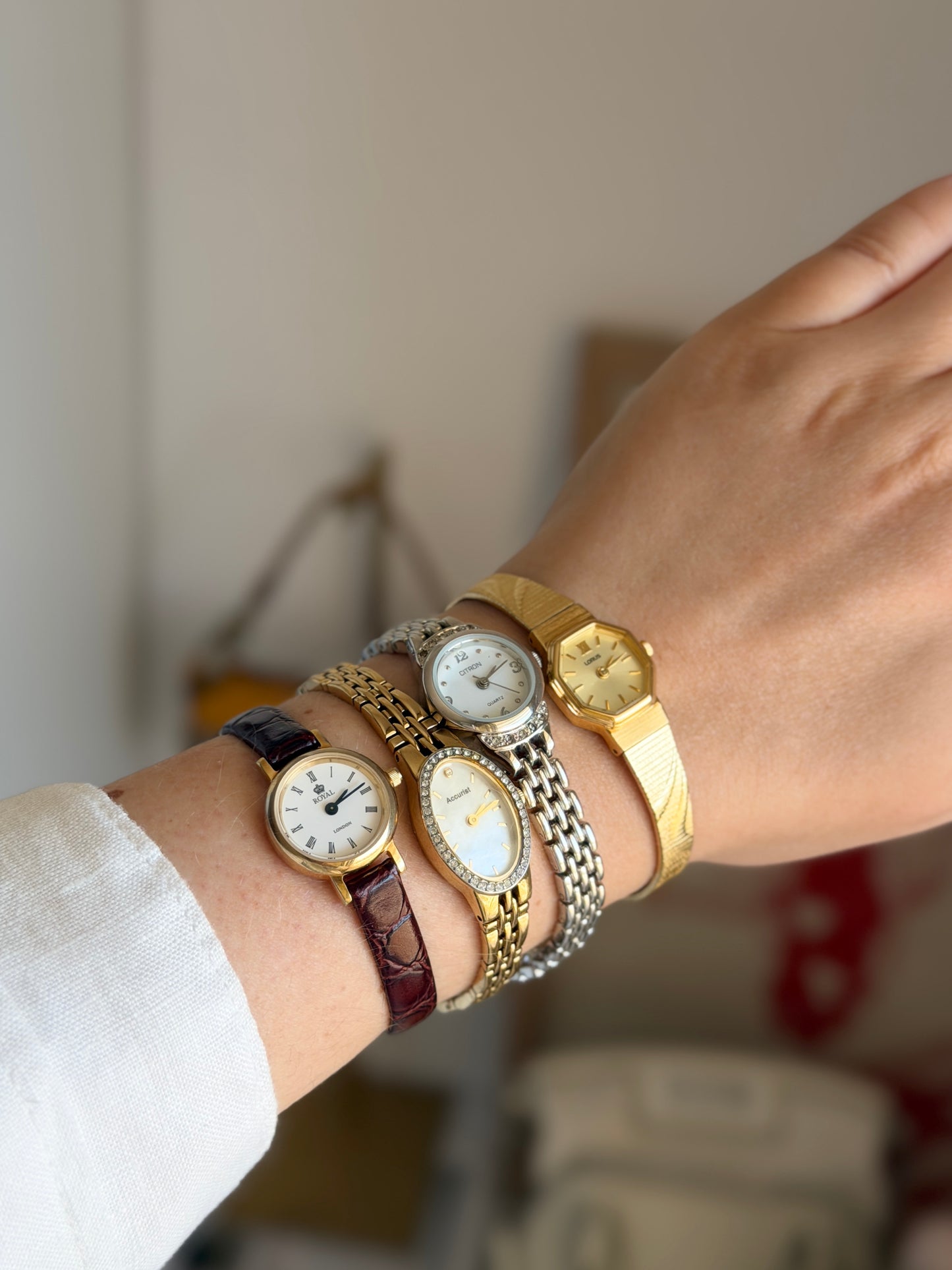 Beautiful silver-tone watch Citron