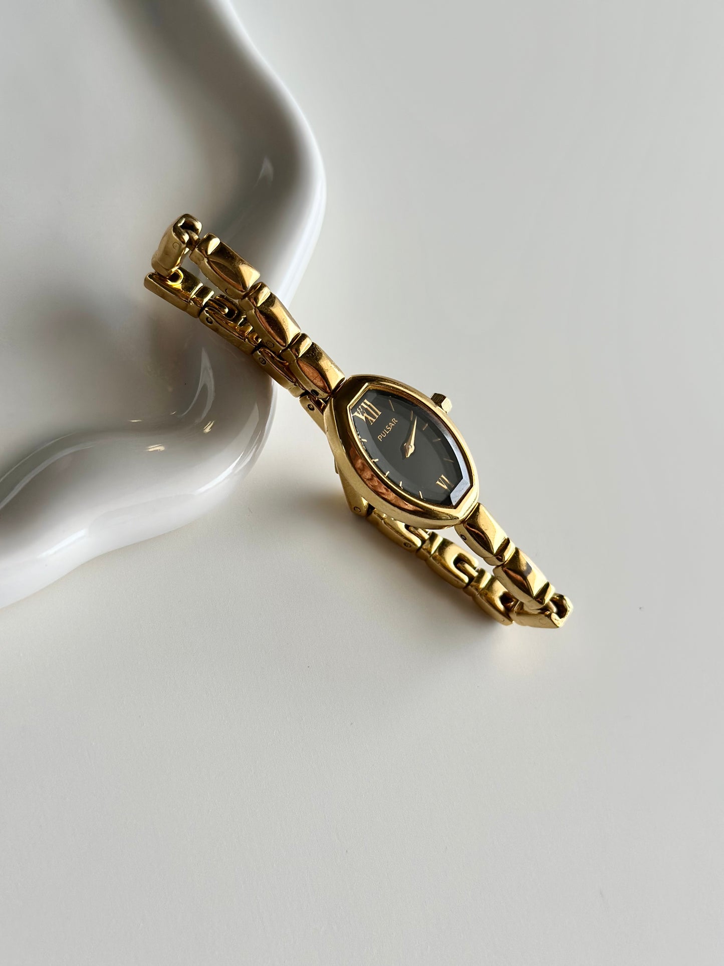Stunning rare vintage Pulsar quartz watch