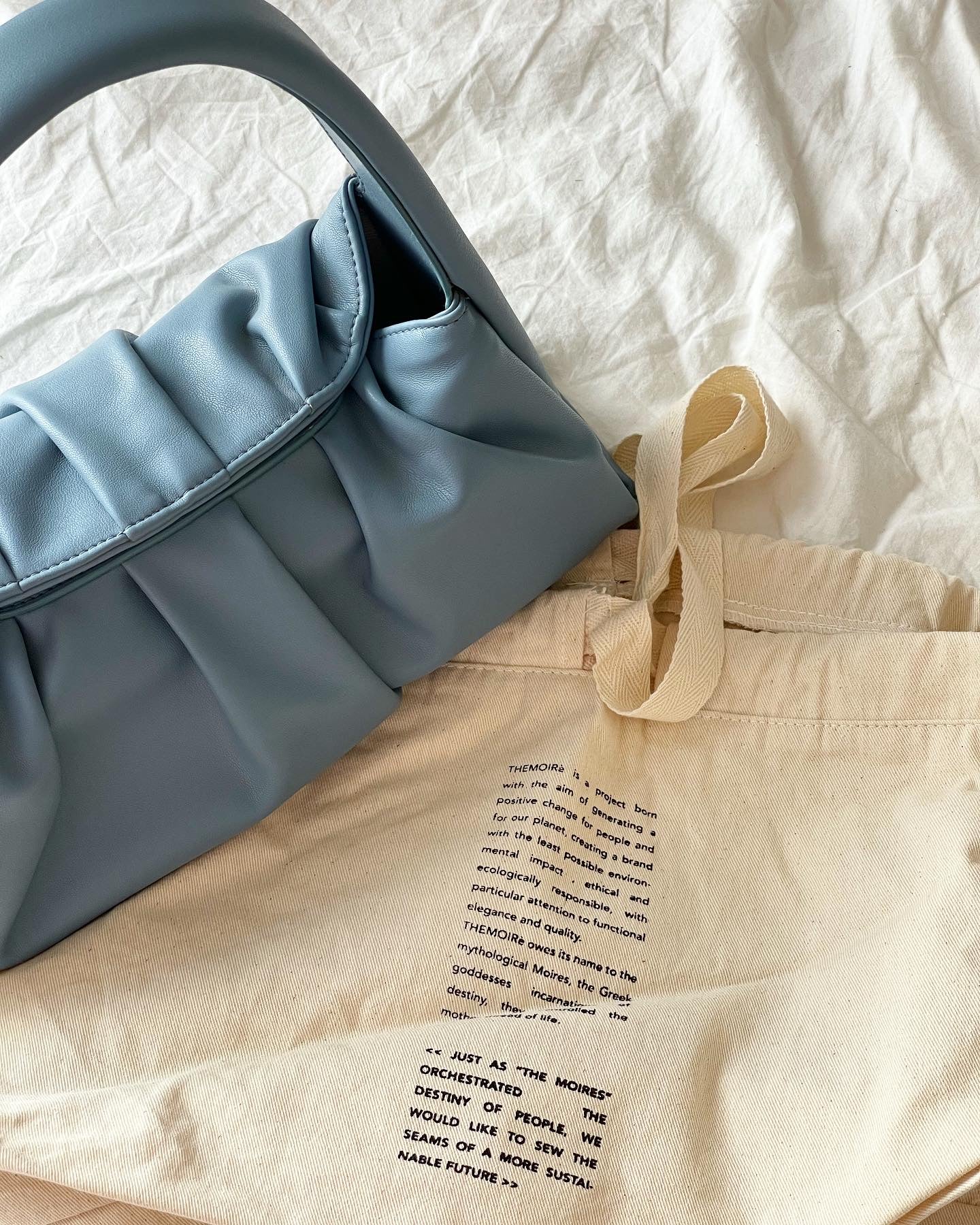 Themoirè blue artificial leather tote bag