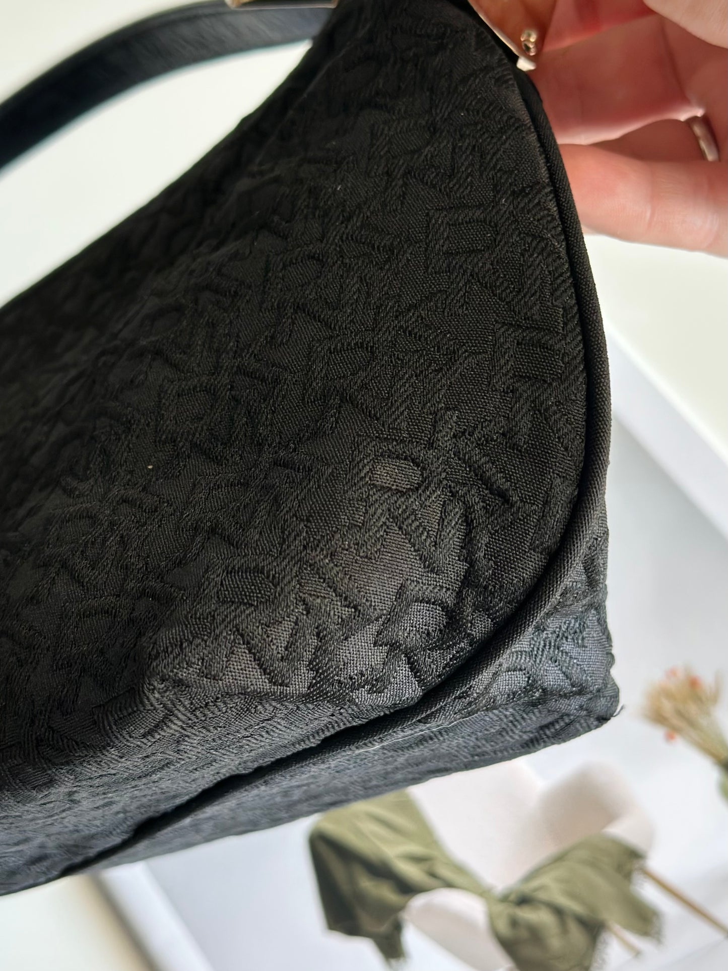 Sophisticated vintage DKNY shoulder hobo bag