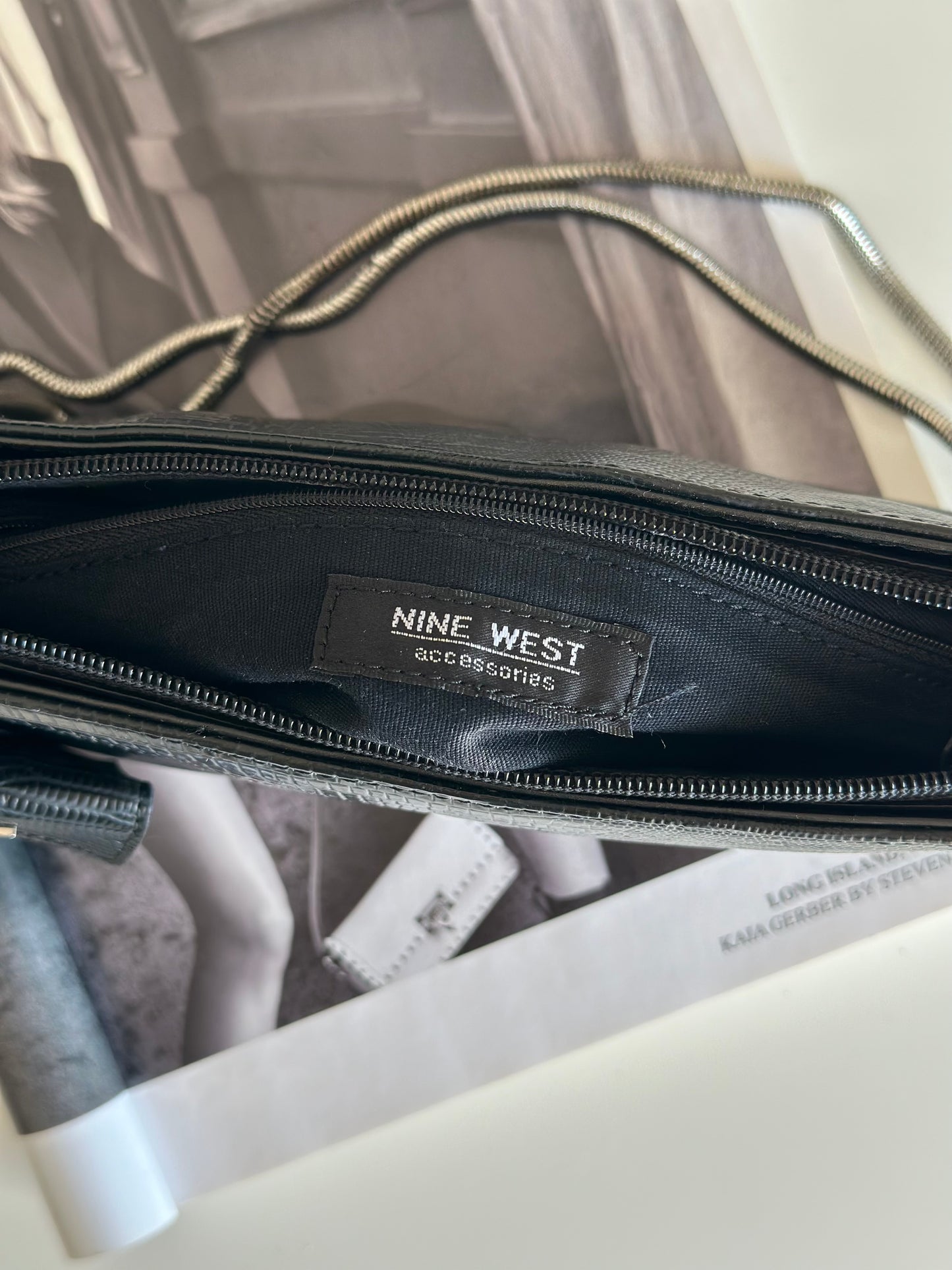 Stunning vintage bag by Nine West with keychain