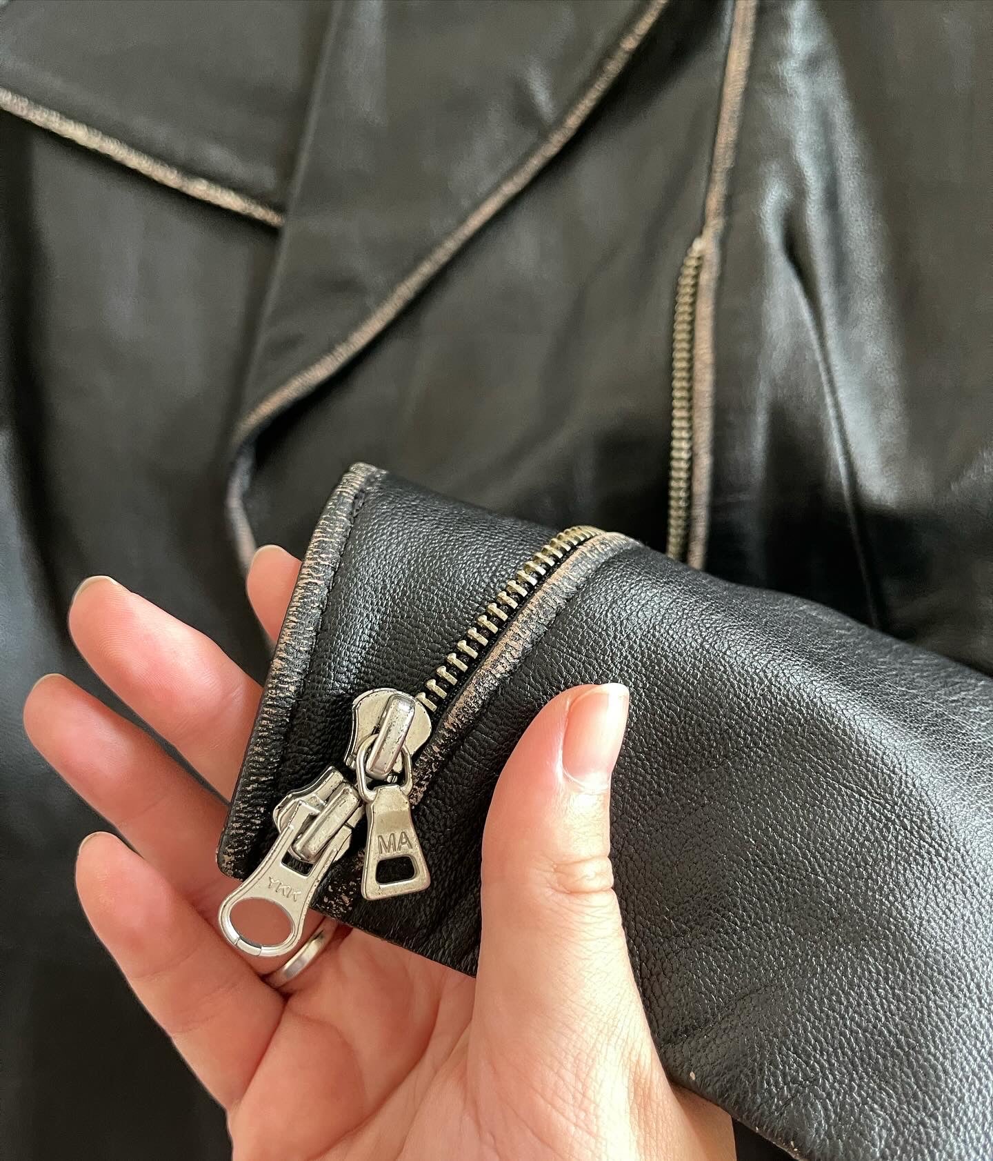 Stunning vintage distressed leather jacket Marc Aurel