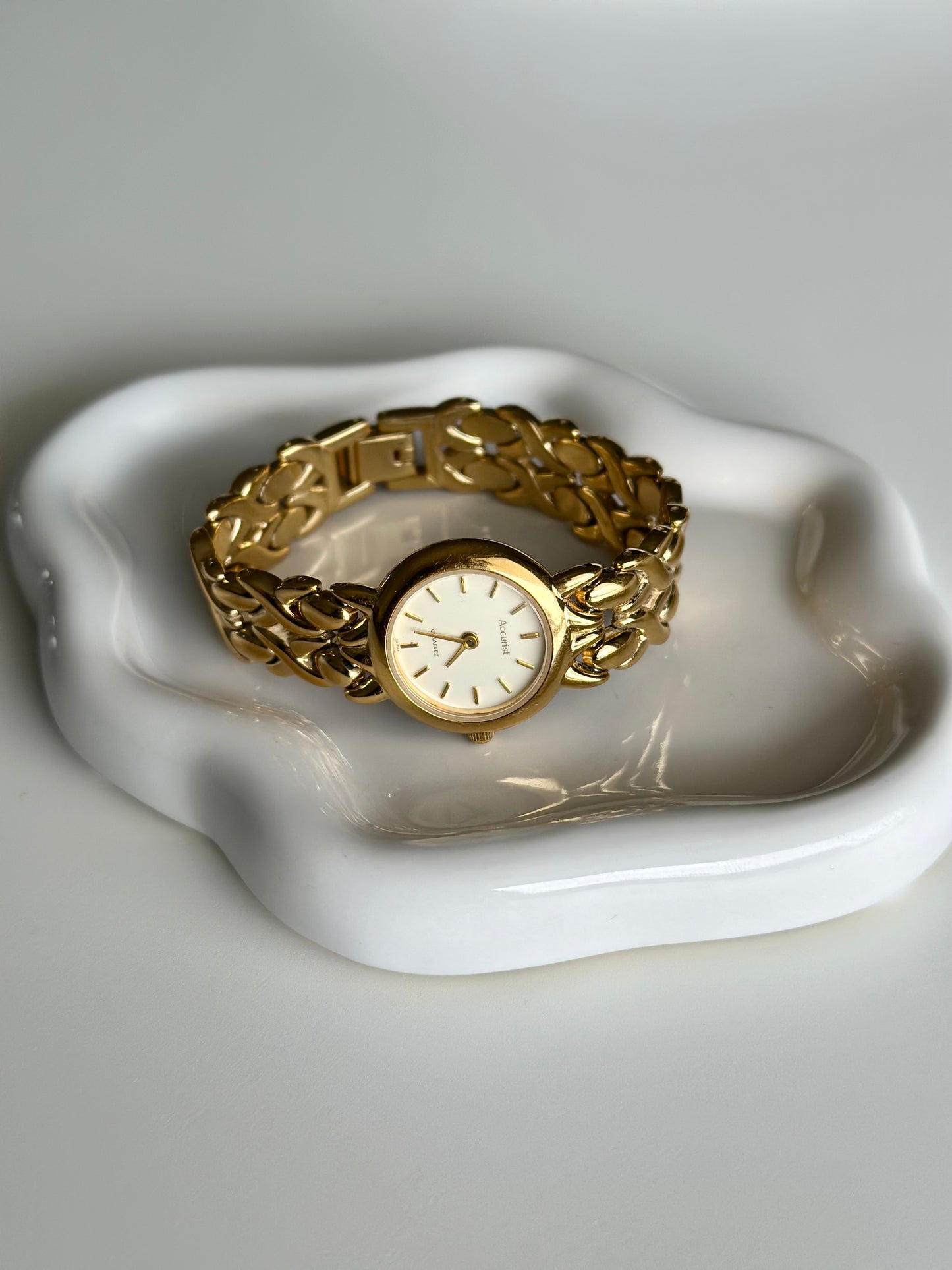 Vintage gold-tone quartz watch by Accurist