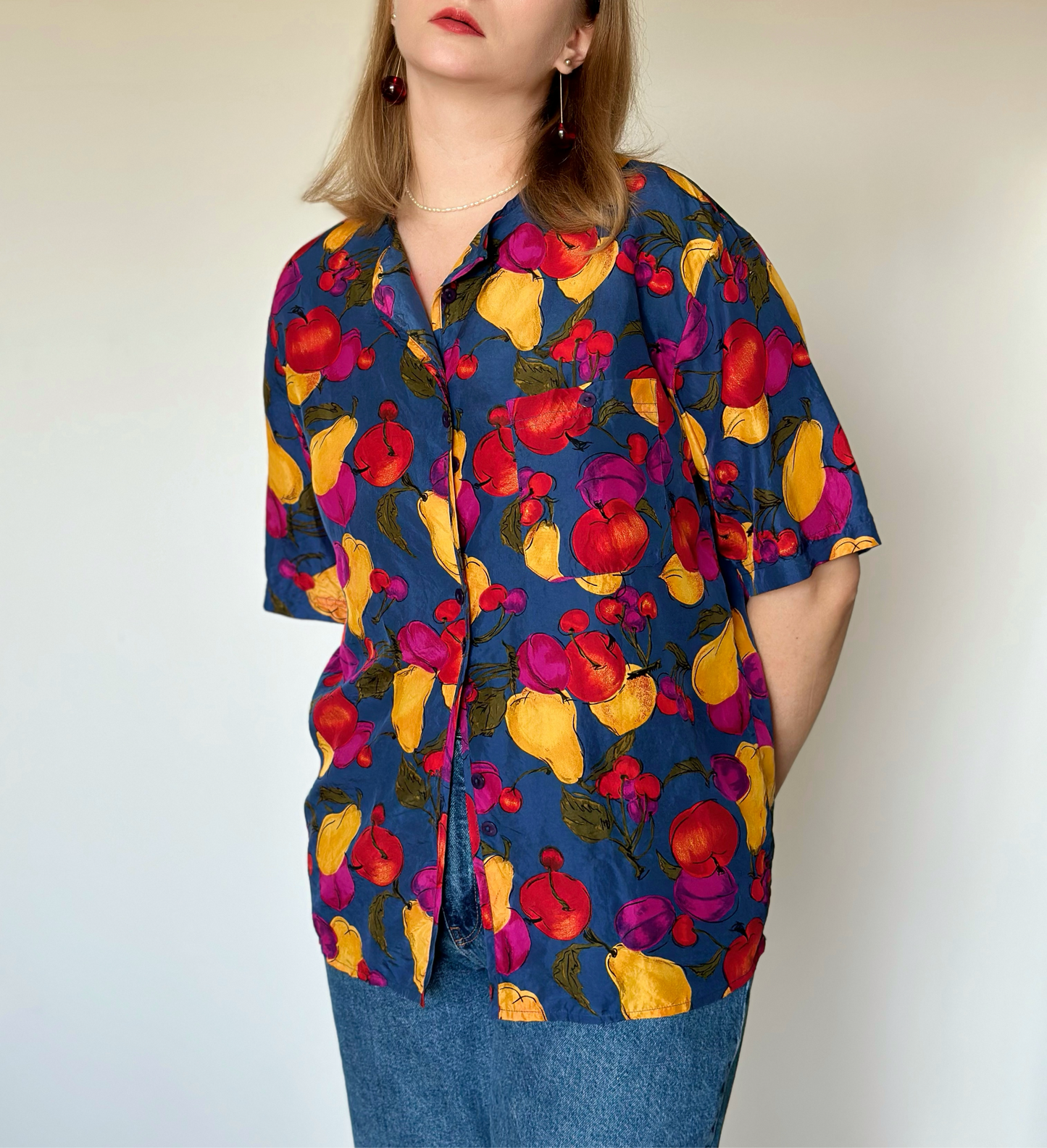 Vintage silk blouse 🍒