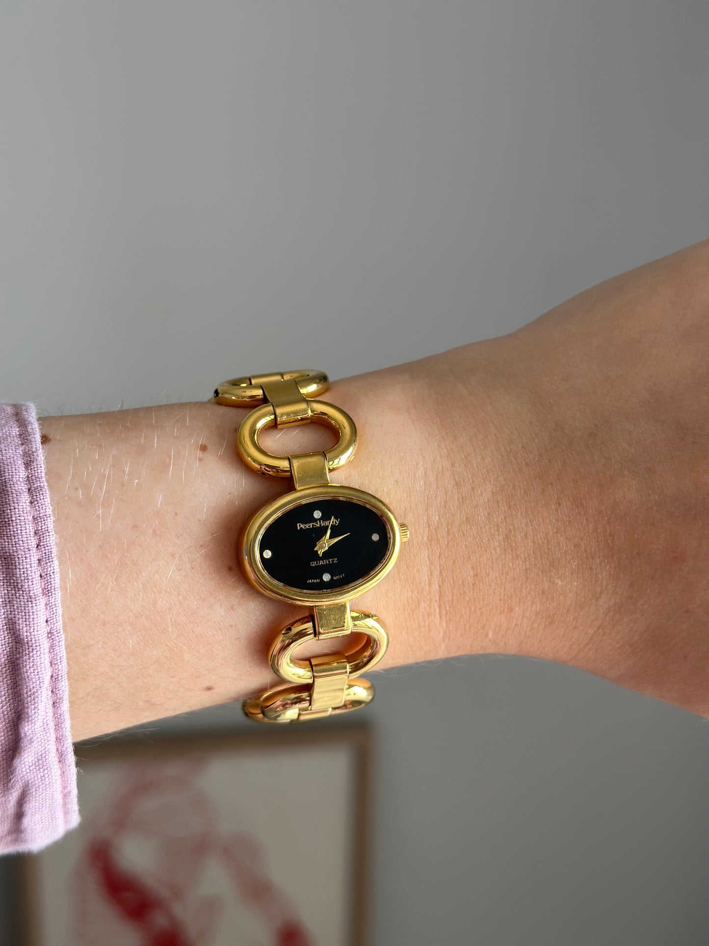 Striking vintage watch from Peers Hardy with black dial