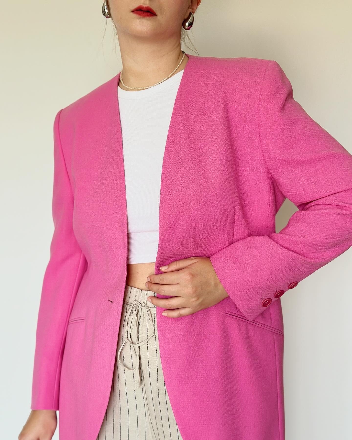 Stunning vintage lapeless blazer by Akris (Swiss luxury brand)