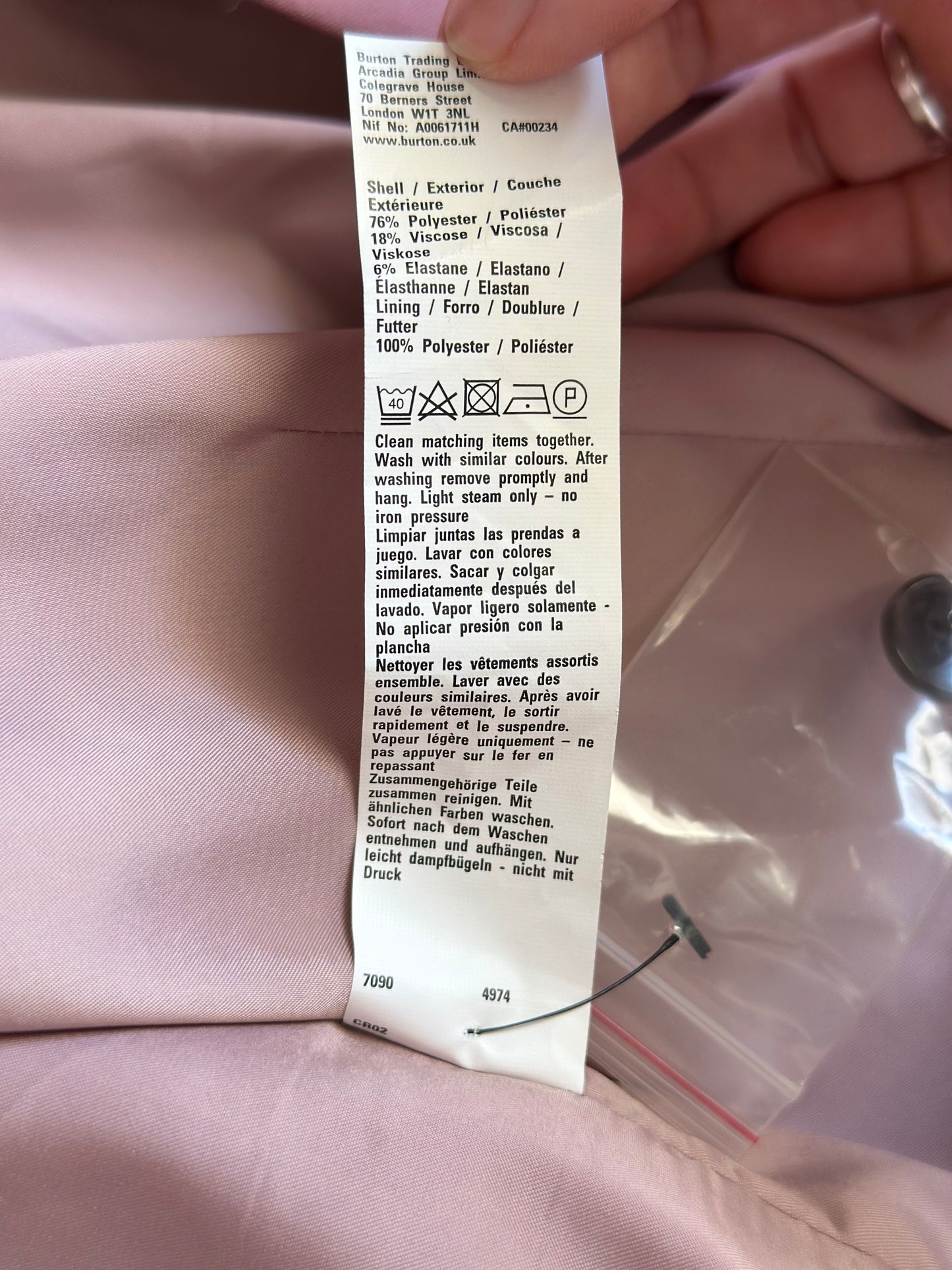 Men's vest in a beautiful dusty pink color