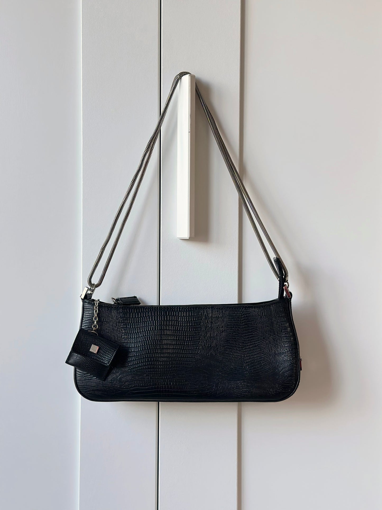 Stunning vintage bag by Nine West with keychain