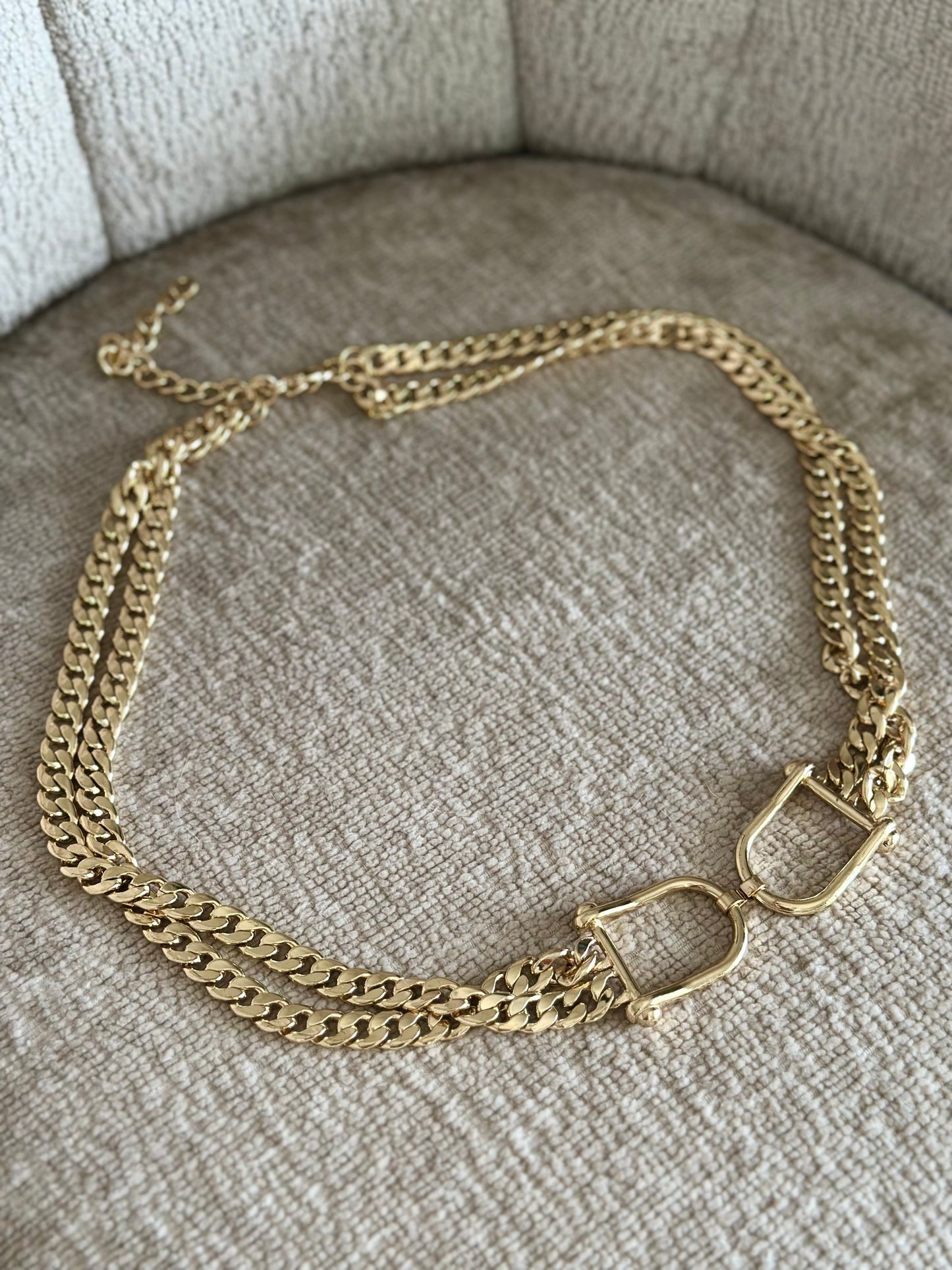 Amazing vintage gold-tone chain belt