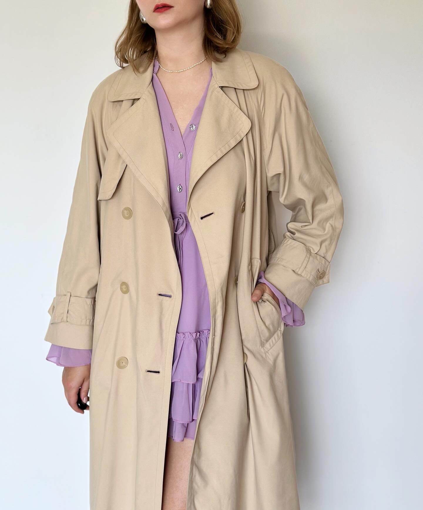 Gorgeous vintage double-breasted trench coat London Fog